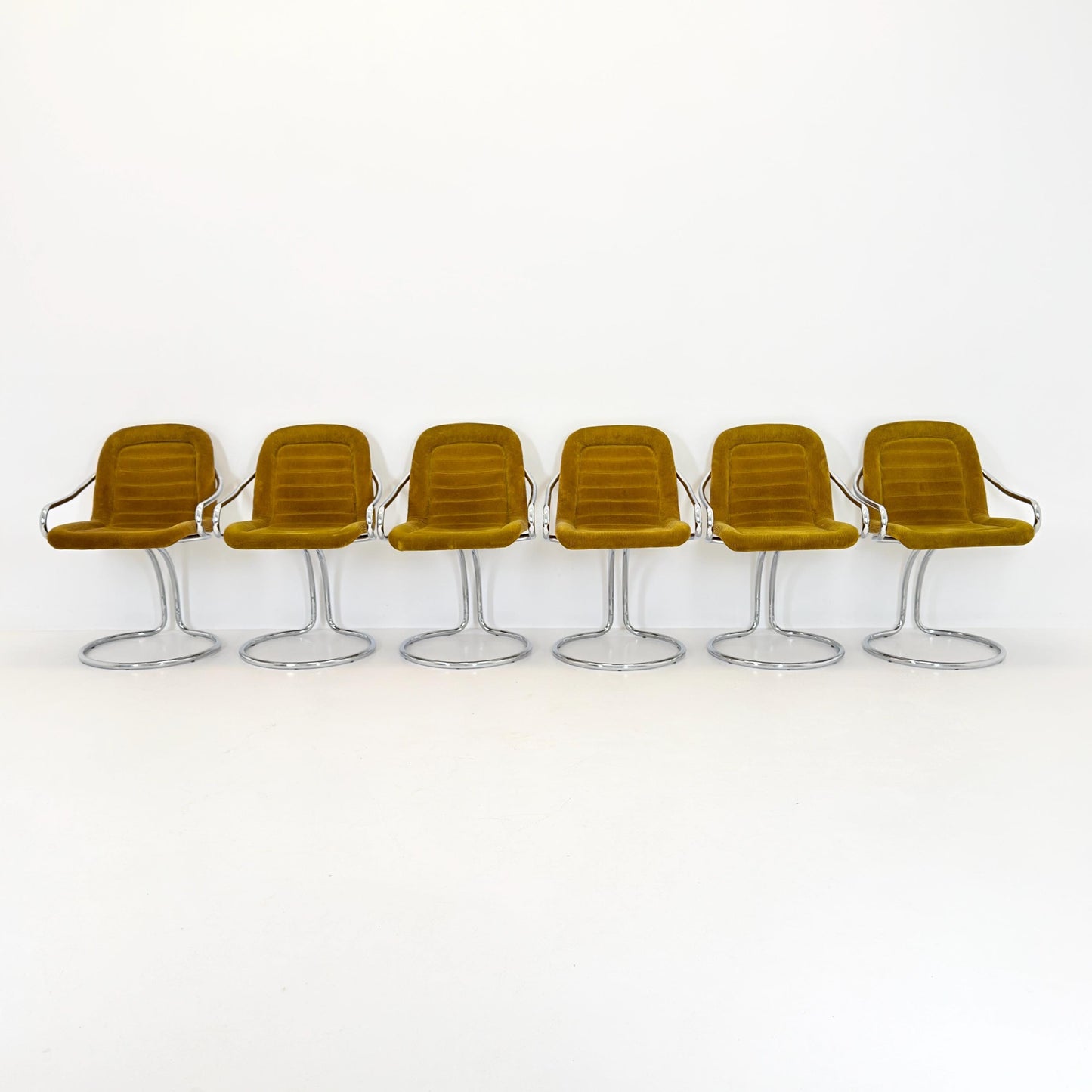 Set of 6 Mid century Cantilever Dining Chairs by Gastone Rinaldi Cantilever Dining Chairs – for RIMA Italy 1970s