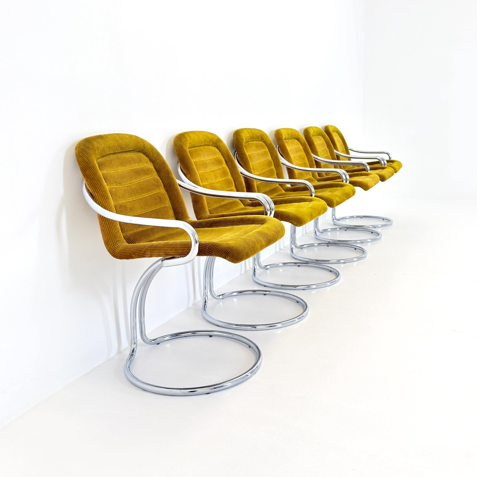 Set of 6 Mid century Cantilever Dining Chairs by Gastone Rinaldi Cantilever Dining Chairs – for RIMA Italy 1970s