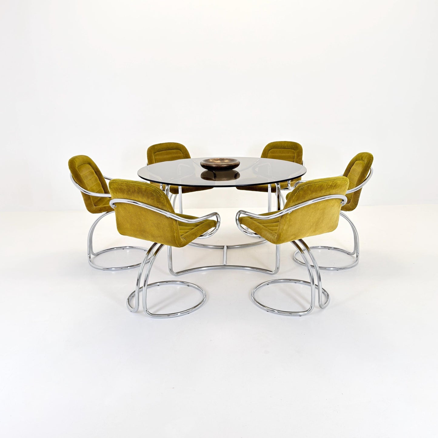 Complete Mid-Century Italian Dining Set – Vittorio Introini Round Smoked Glass Table + 6 Gastone Rinaldi Chrome Cantilever Chairs, 1970s