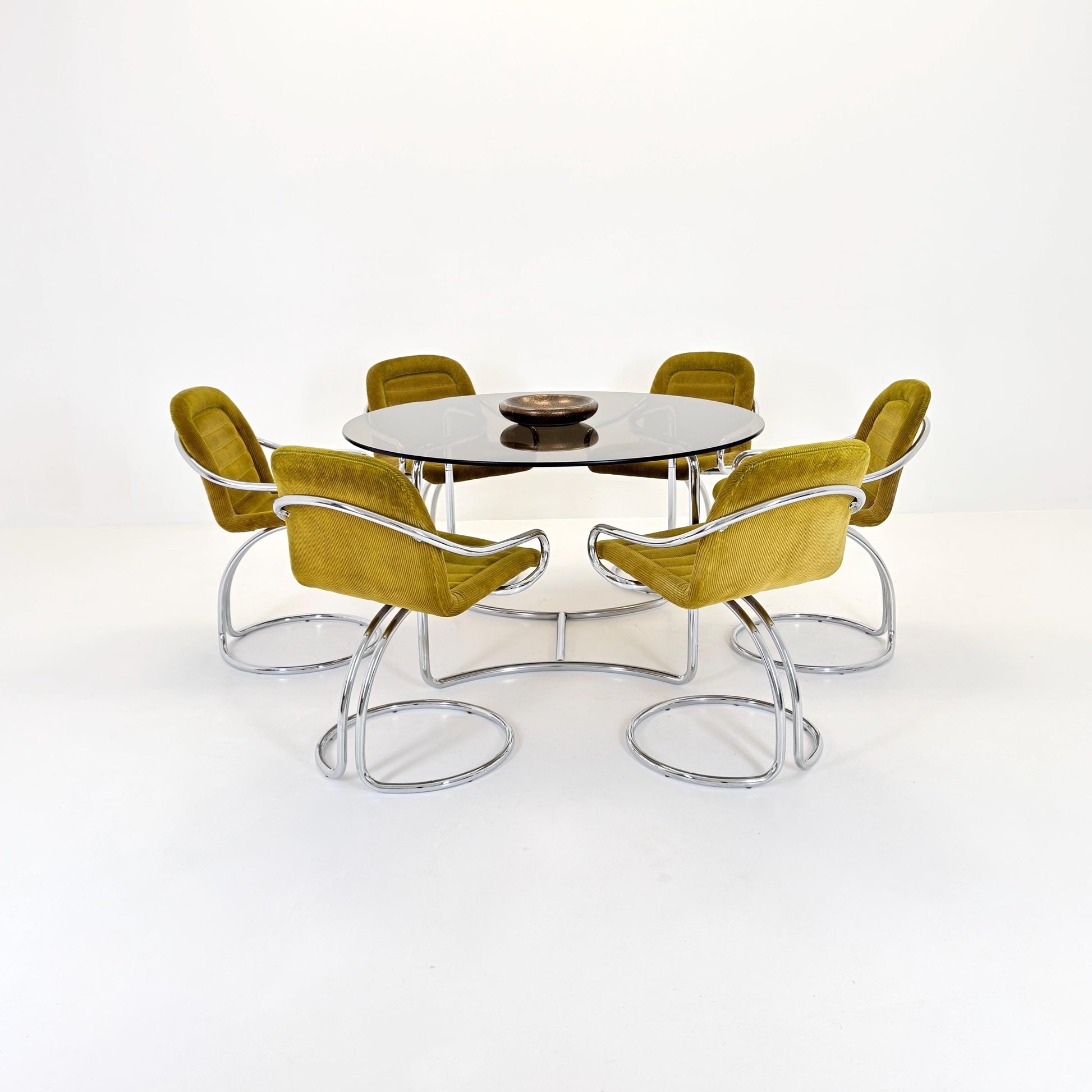 Complete Mid-Century Italian Dining Set – Vittorio Introini Round Smoked Glass Table + 6 Gastone Rinaldi Chrome Cantilever Chairs, 1970s