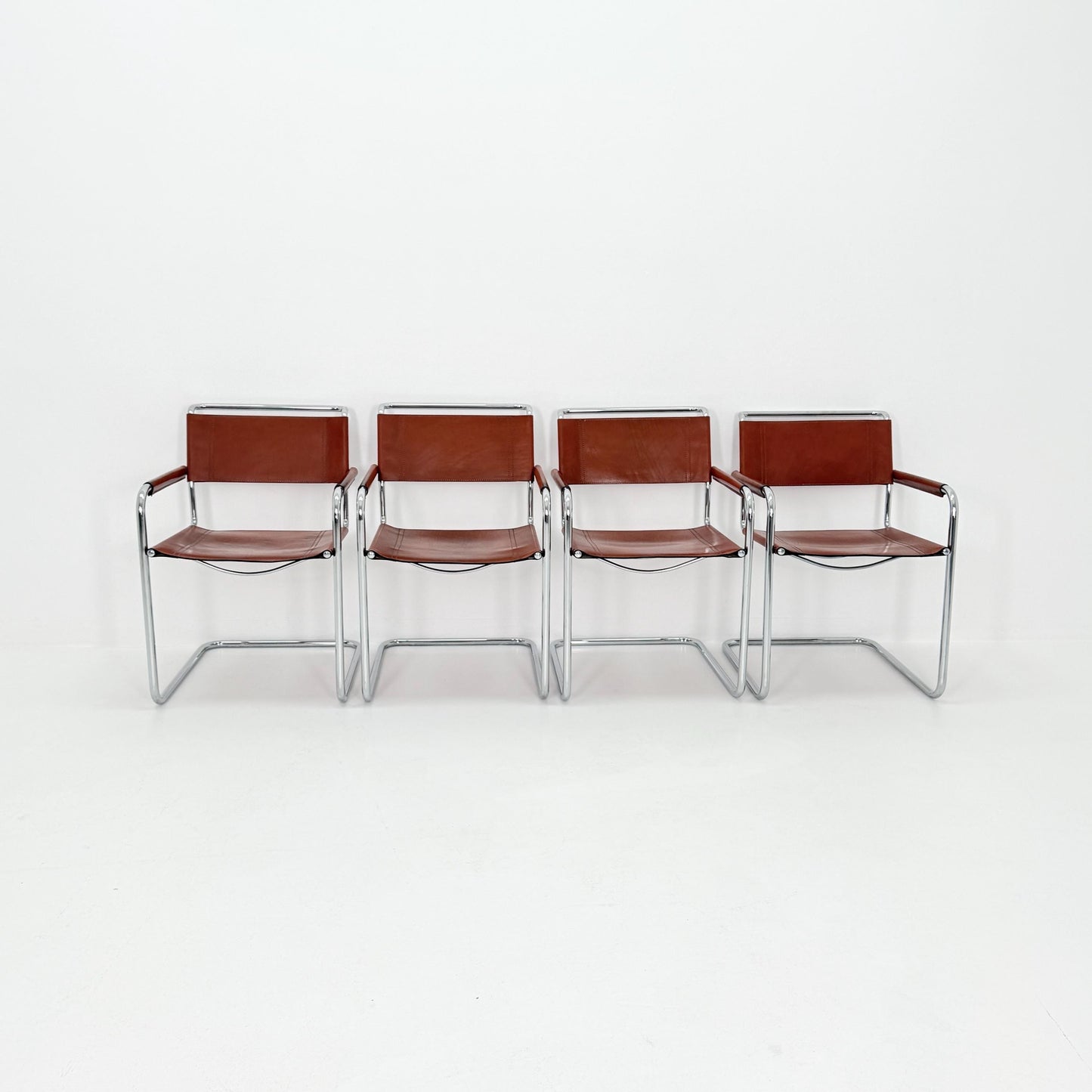 Set of 4 Bauhaus Mart Stam - Marcel Brauer Dining-Office S34 armchairs for Linea Fiam Italy 1980s
