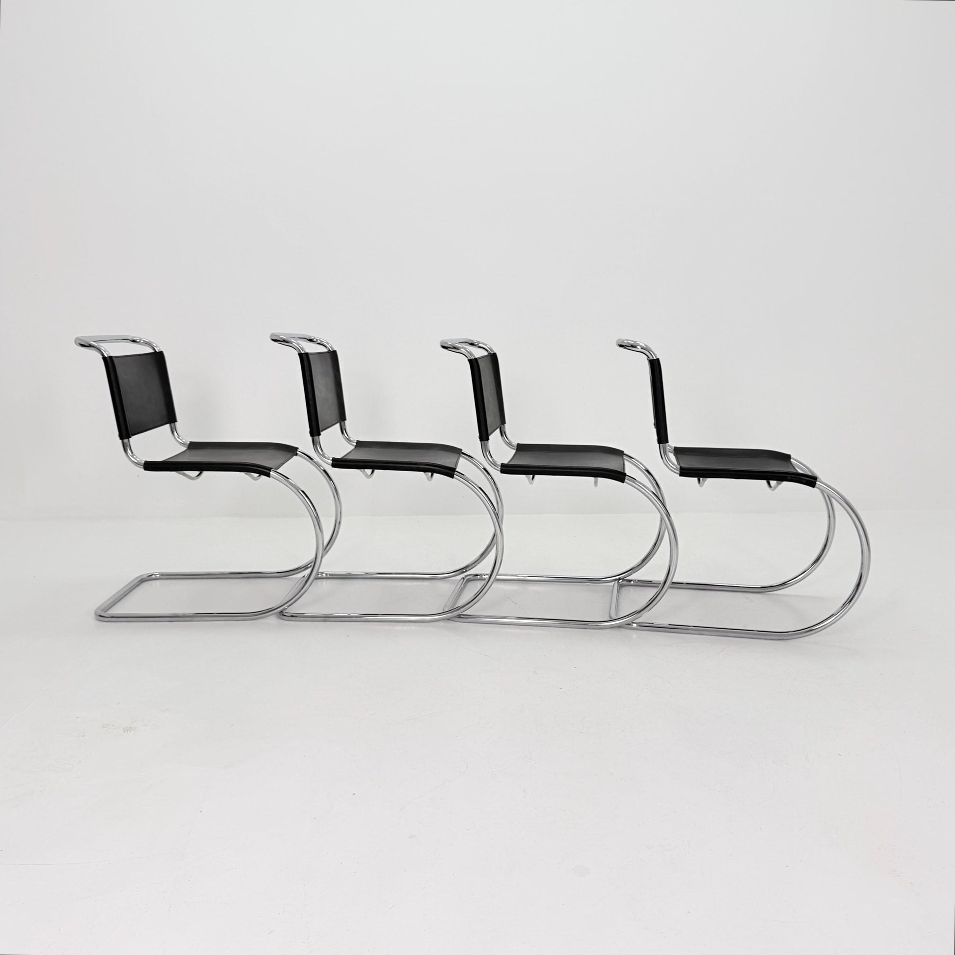 Set of 4 MR10 lounge black leather chairs design by Ludwig Mies van der Rohe , 1980s Italy