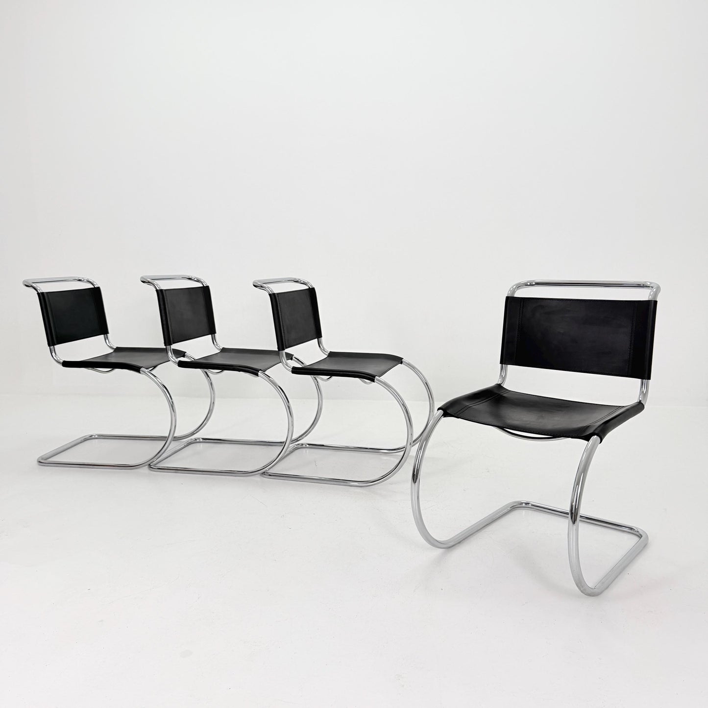 Set of 4 MR10 lounge black leather chairs design by Ludwig Mies van der Rohe , 1980s Italy