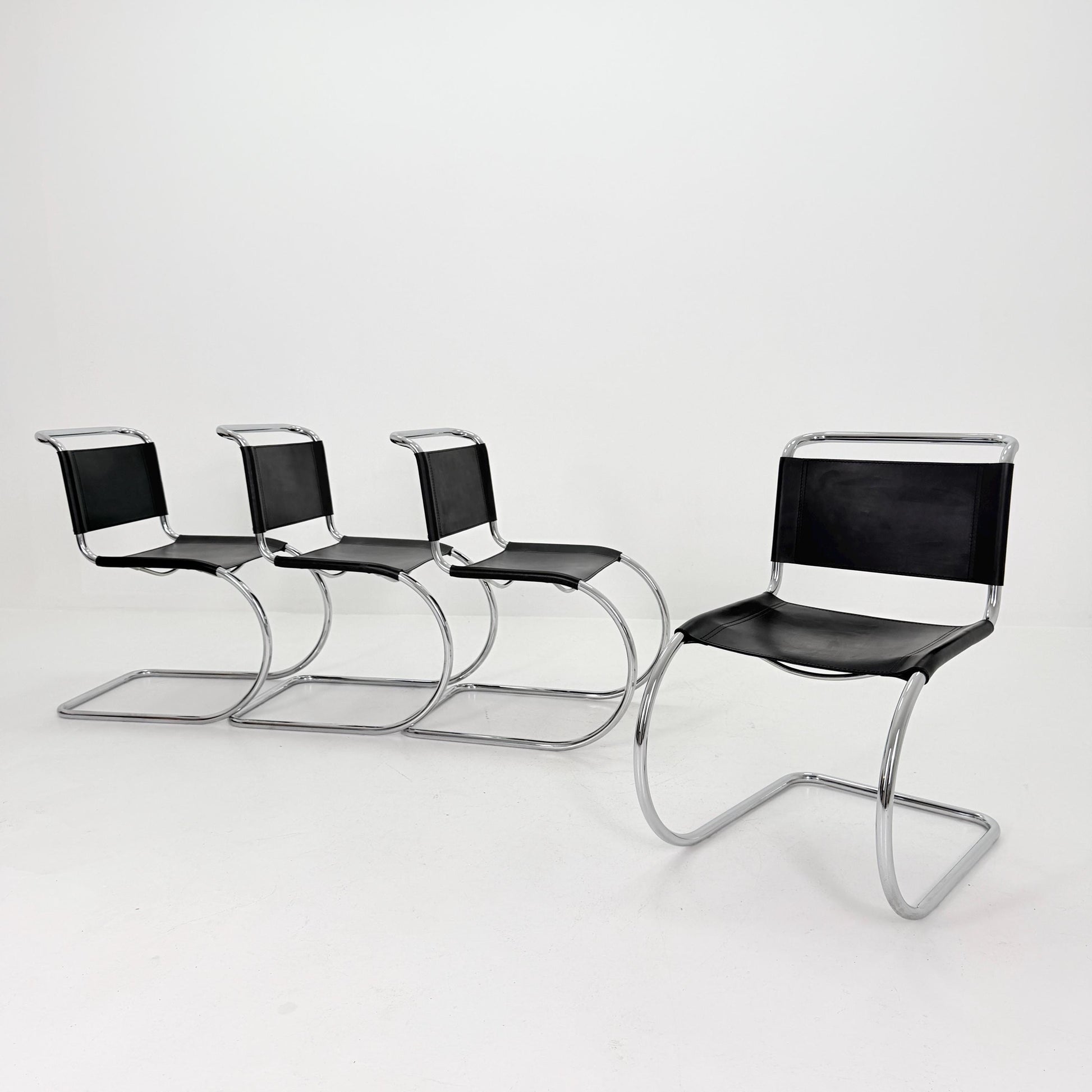 Set of 4 MR10 lounge black leather chairs design by Ludwig Mies van der Rohe , 1980s Italy