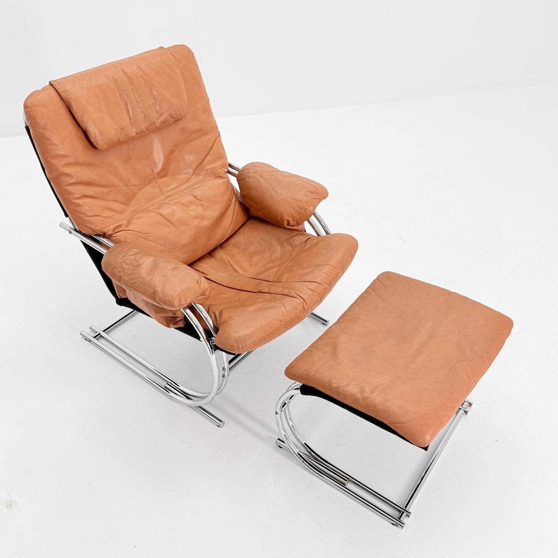 Mid Century Bauhaus Armchair & Ottoman – cognac Leather Tubular Frame, Italy 1980s