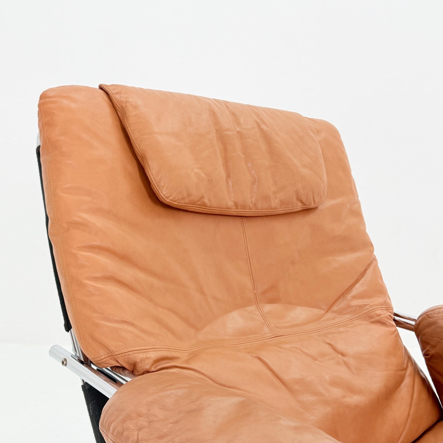 Mid Century Bauhaus Armchair & Ottoman – cognac Leather Tubular Frame, Italy 1980s