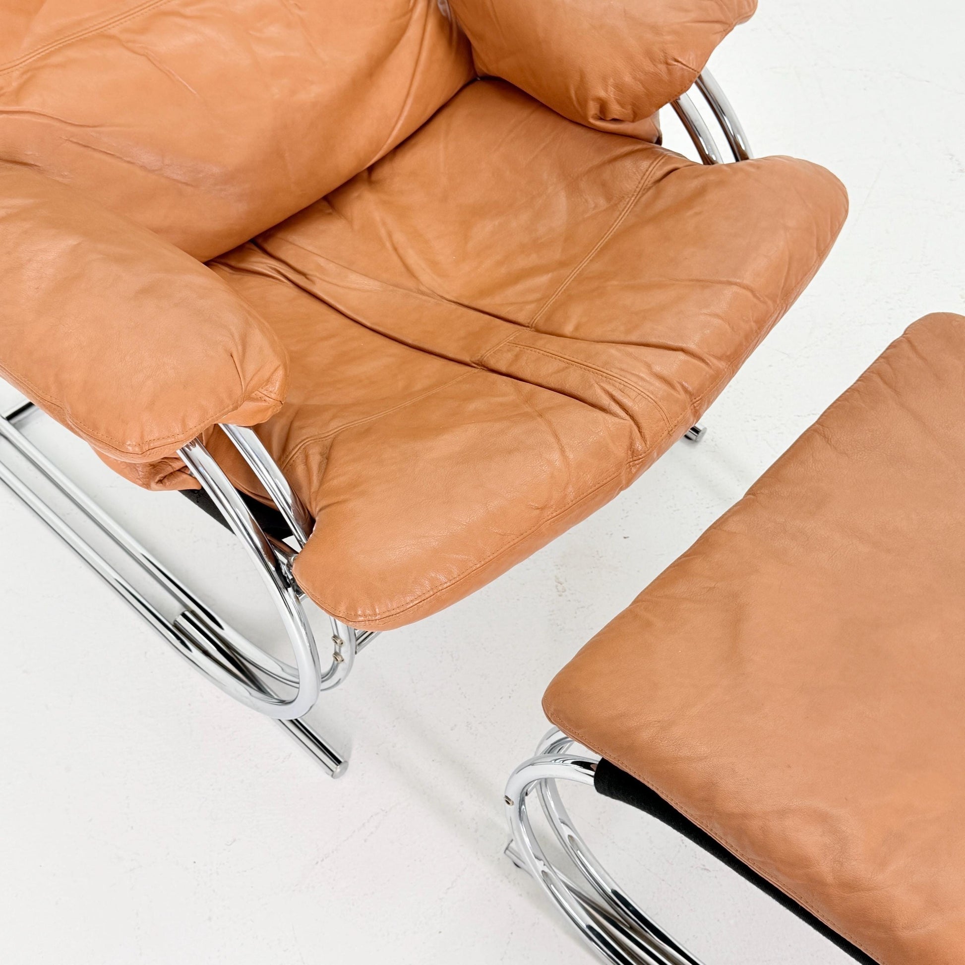 Mid Century Bauhaus Armchair & Ottoman – cognac Leather Tubular Frame, Italy 1980s