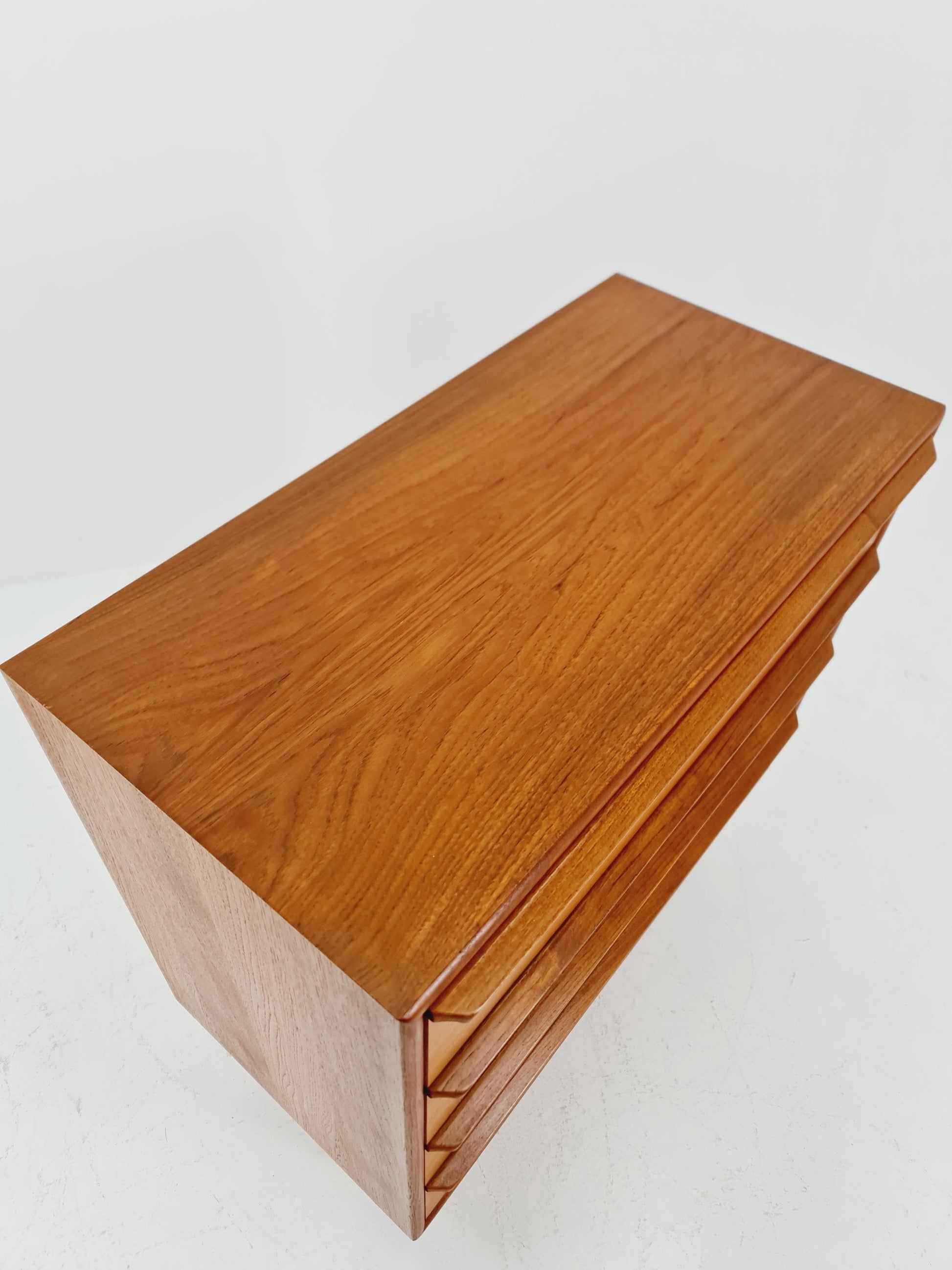 Midcentury danish design chest of drawers By Gunnar Tibergaard, 1960s