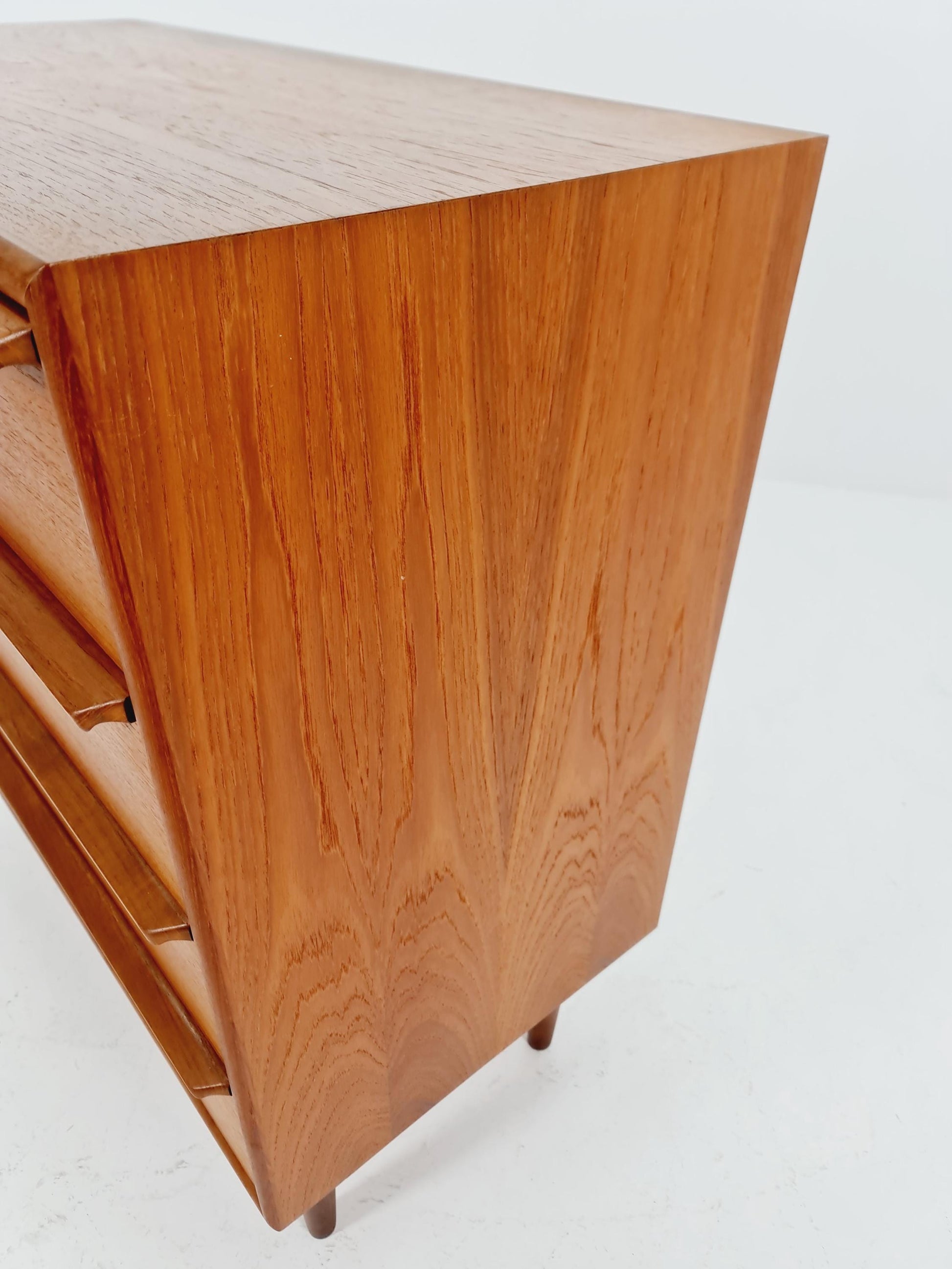 Midcentury danish design chest of drawers By Gunnar Tibergaard, 1960s