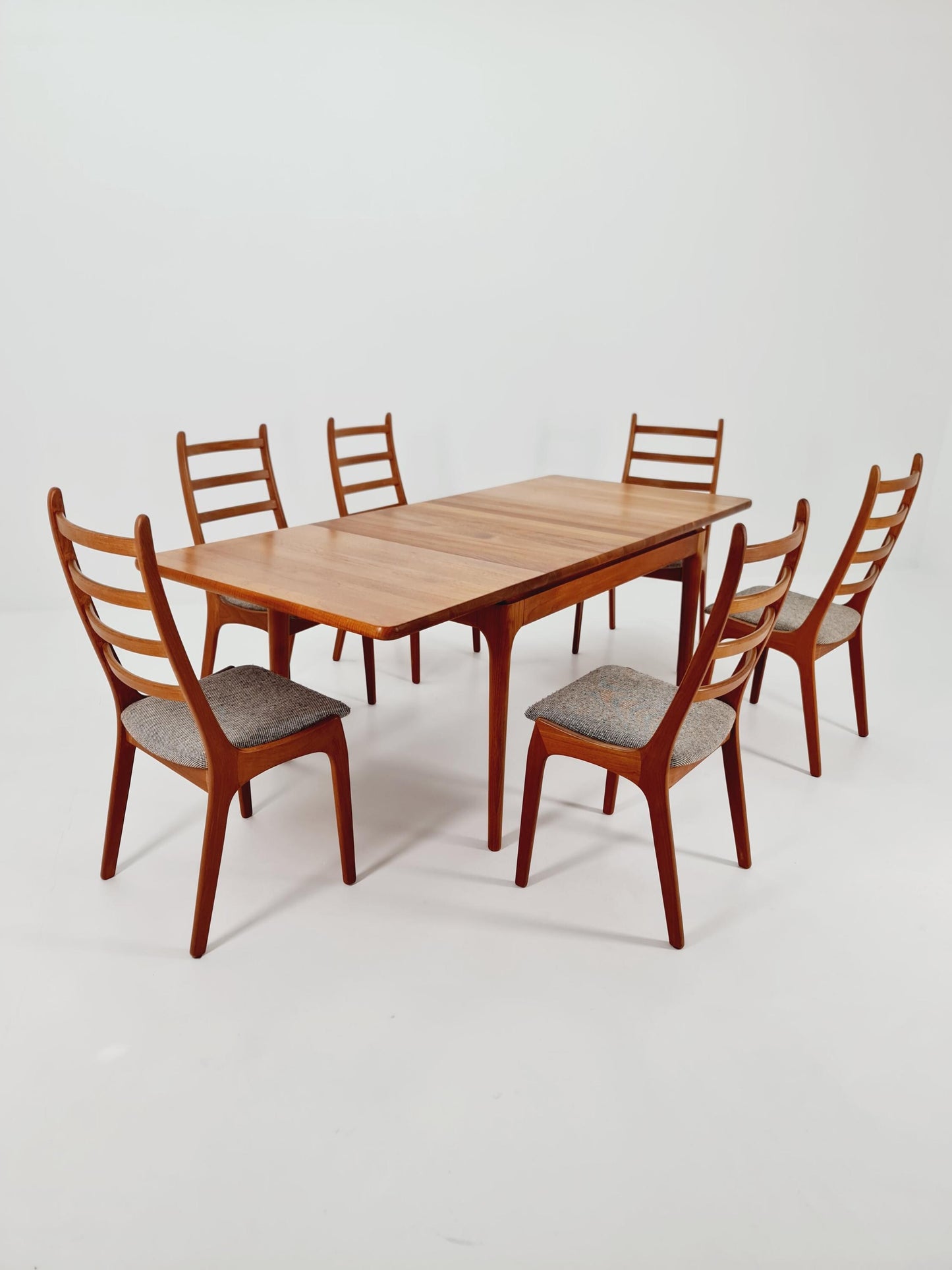 Rare Solid Teak Danish Dining Table by Glostrup | High-End Scandinavian Modern | Double Extension Leaf | 1960s Vintage