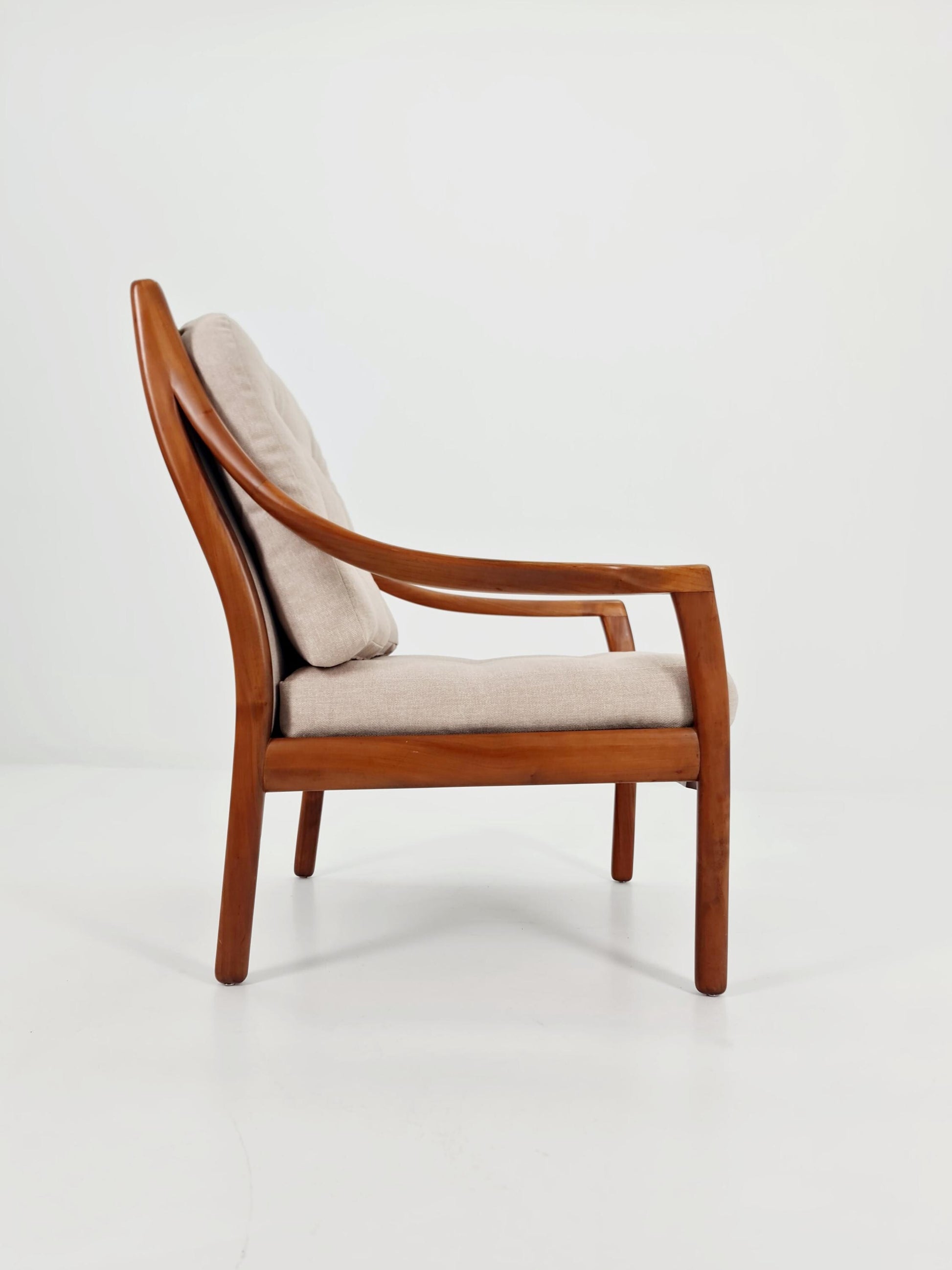 Mid Century Solid cherry wood lounge chair/ Easy chair byCarl Straub for Goldfeder , 1960s