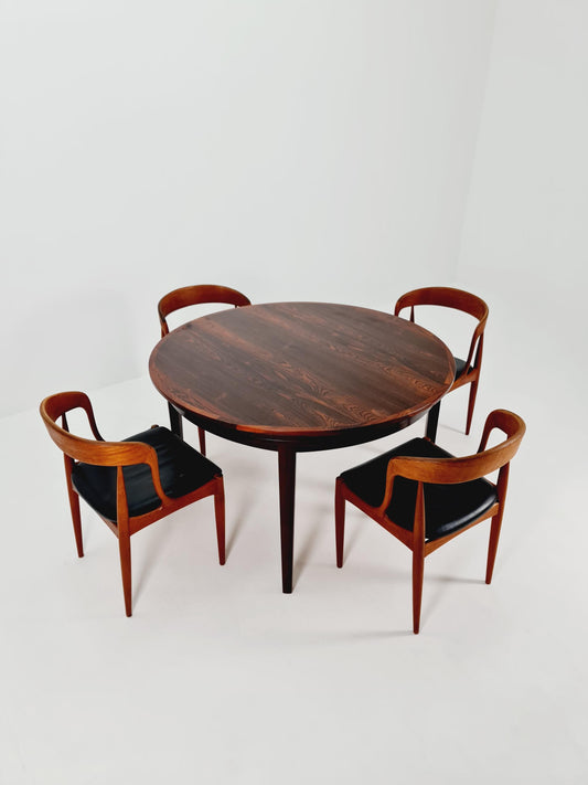 Iconic Danish Mid-Century Modern "Flip-Flap" Lotus Dining Table by Dyrlund 1960s