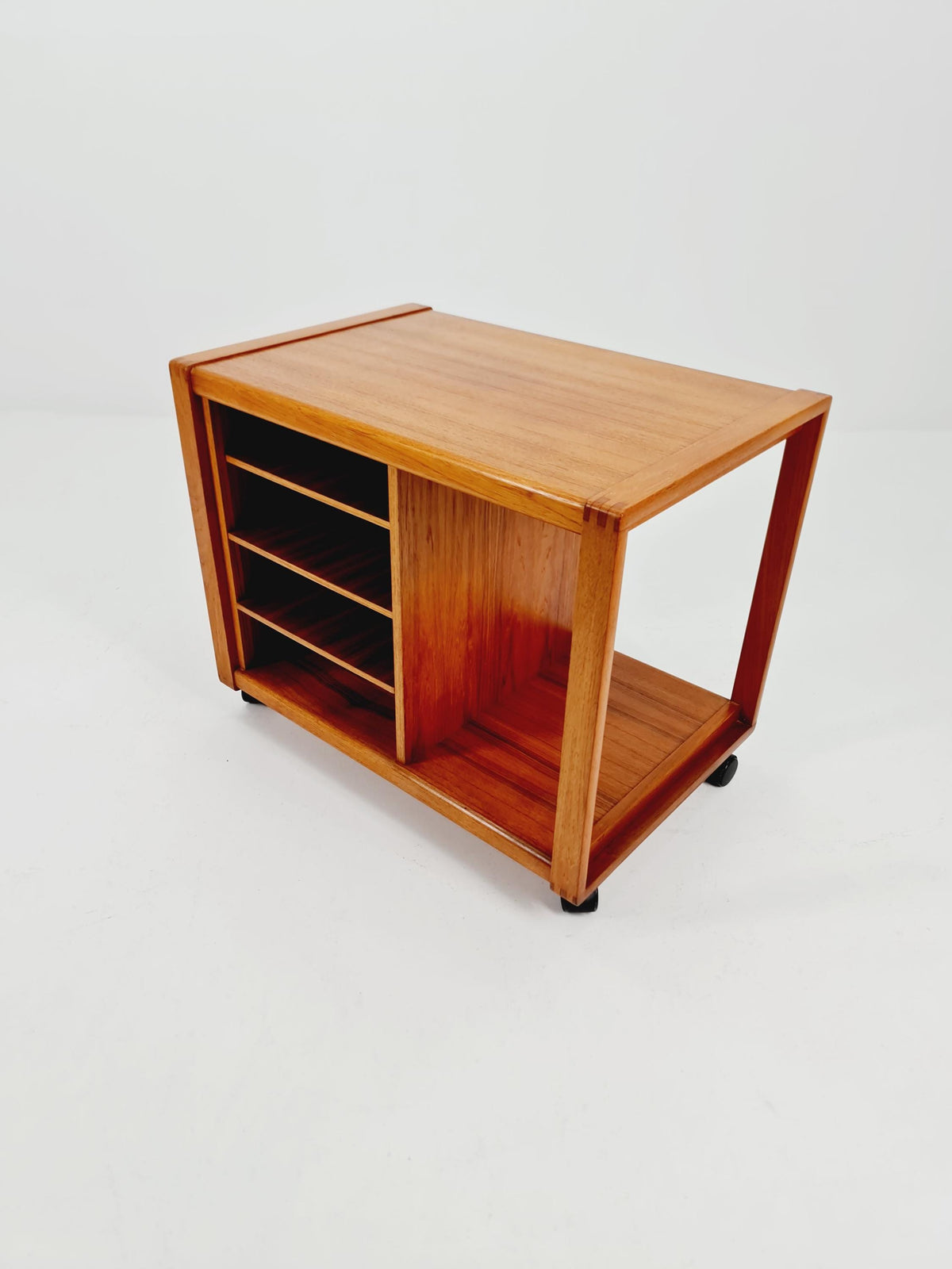 Vintage mid century danish trolley in teak Sideboard / bar cart By Salling Stolefabrik, 1960s