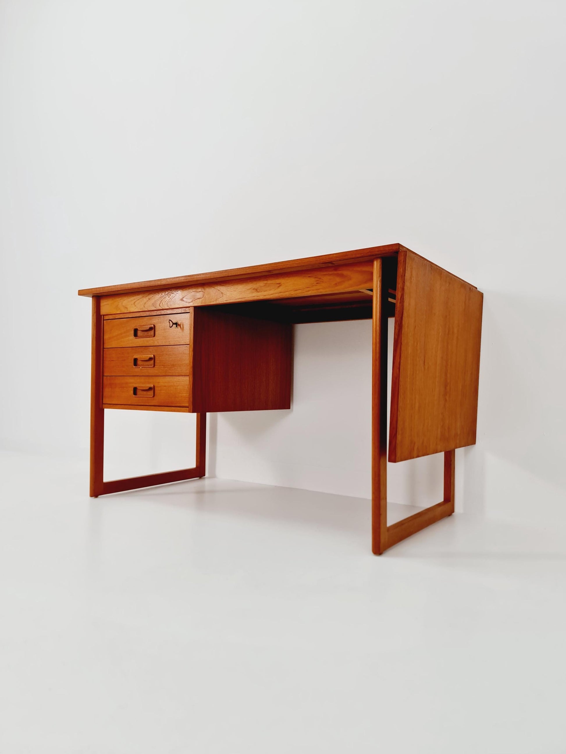 Mid century Danish leaf Drop teak desk By Vi-Ma Möbler, 1960s