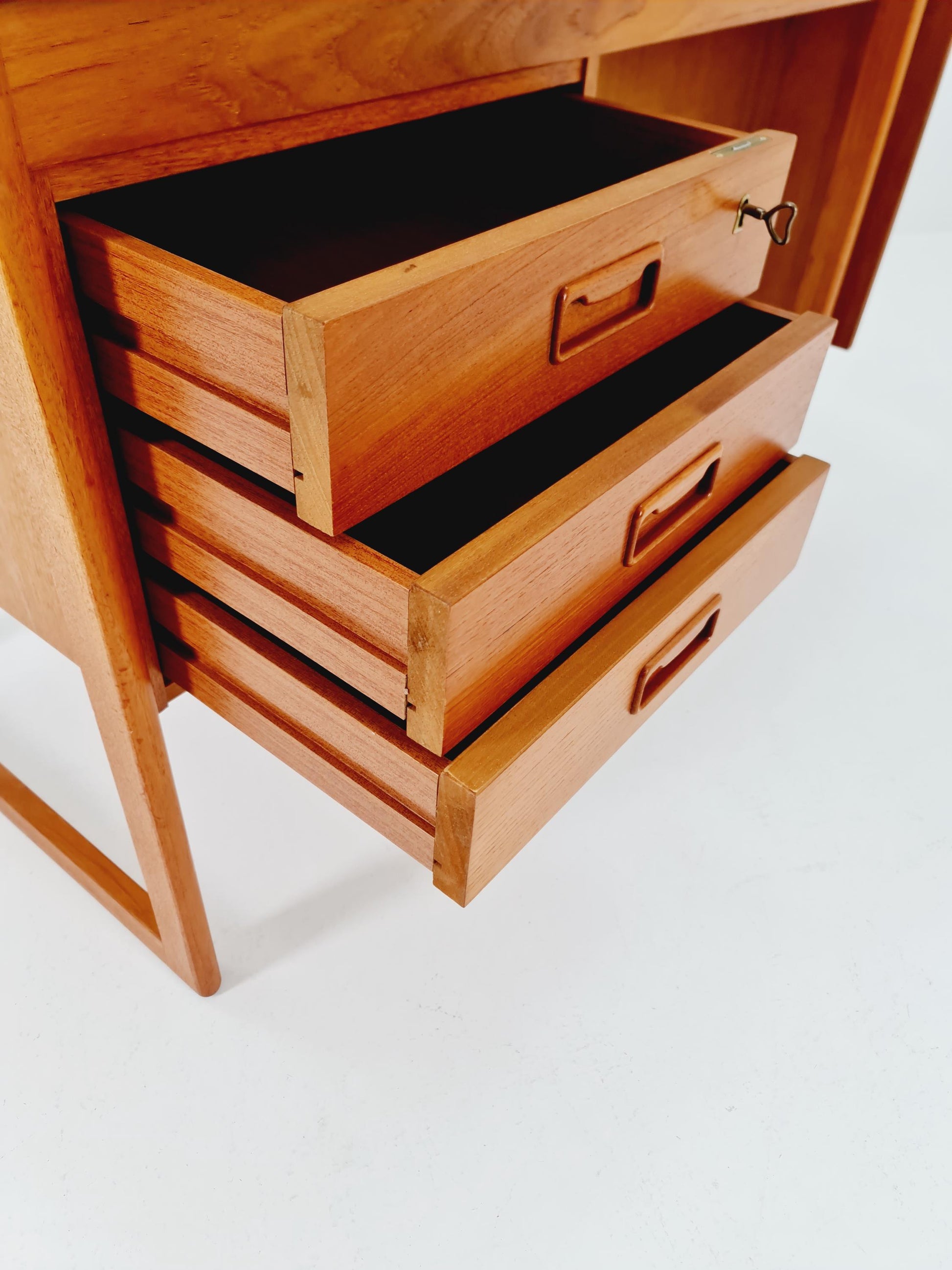 Mid century Danish leaf Drop teak desk By Vi-Ma Möbler, 1960s