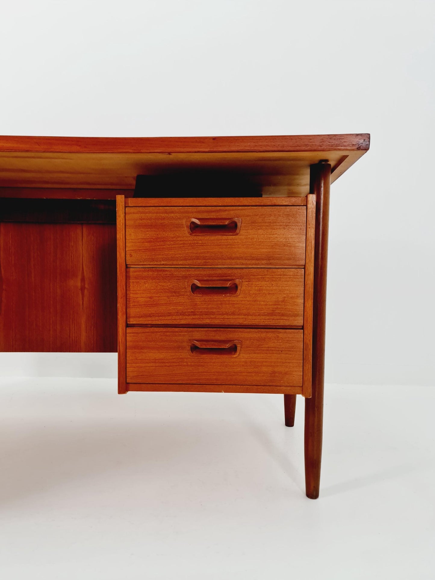 Danish vintage teak for GV Møbler, Denmark, 1960s