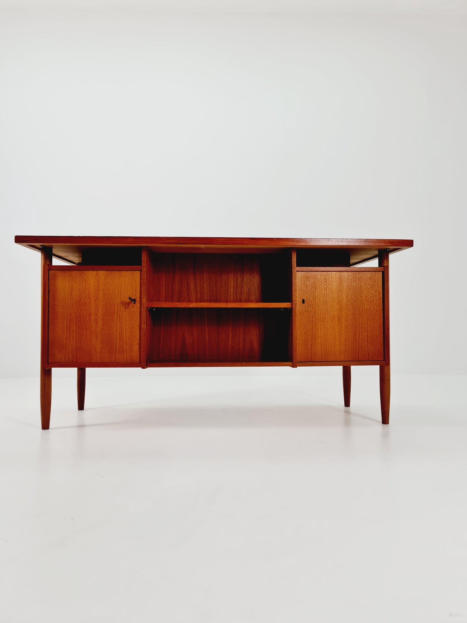Danish vintage teak for GV Møbler, Denmark, 1960s