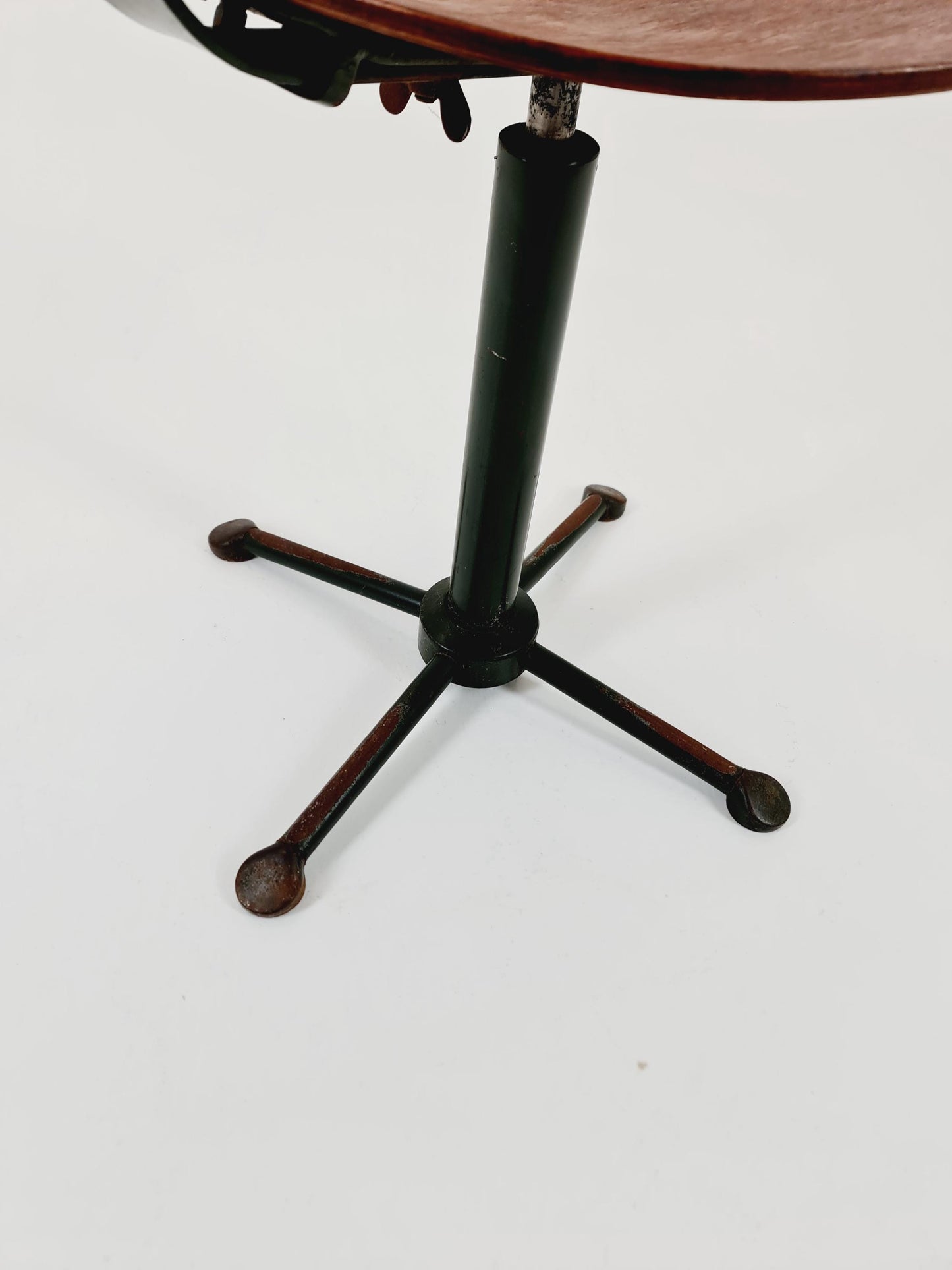 Bauhaus office chair in solid wood By Drabert 1930s