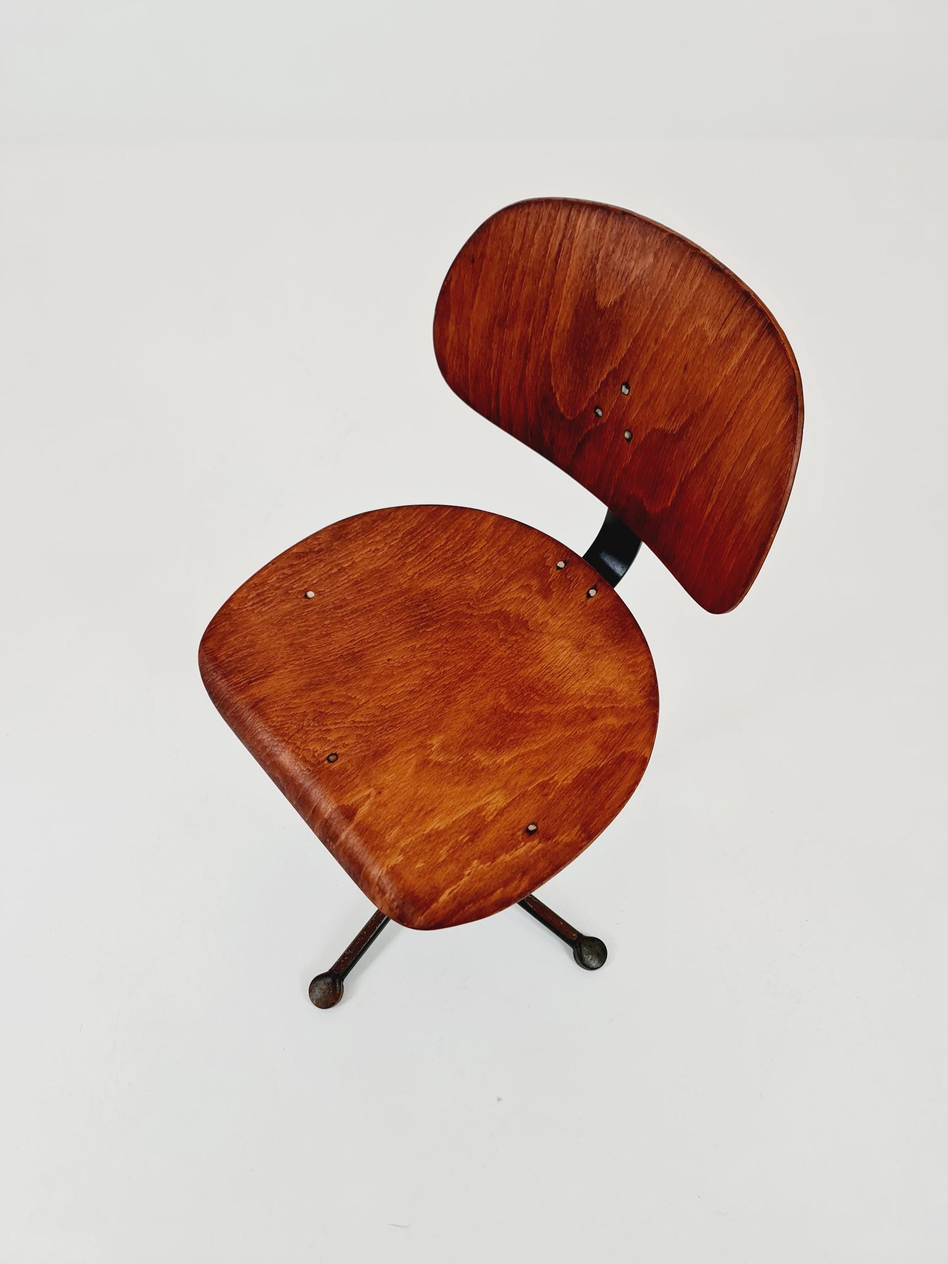 Bauhaus office chair in solid wood By Drabert 1930s