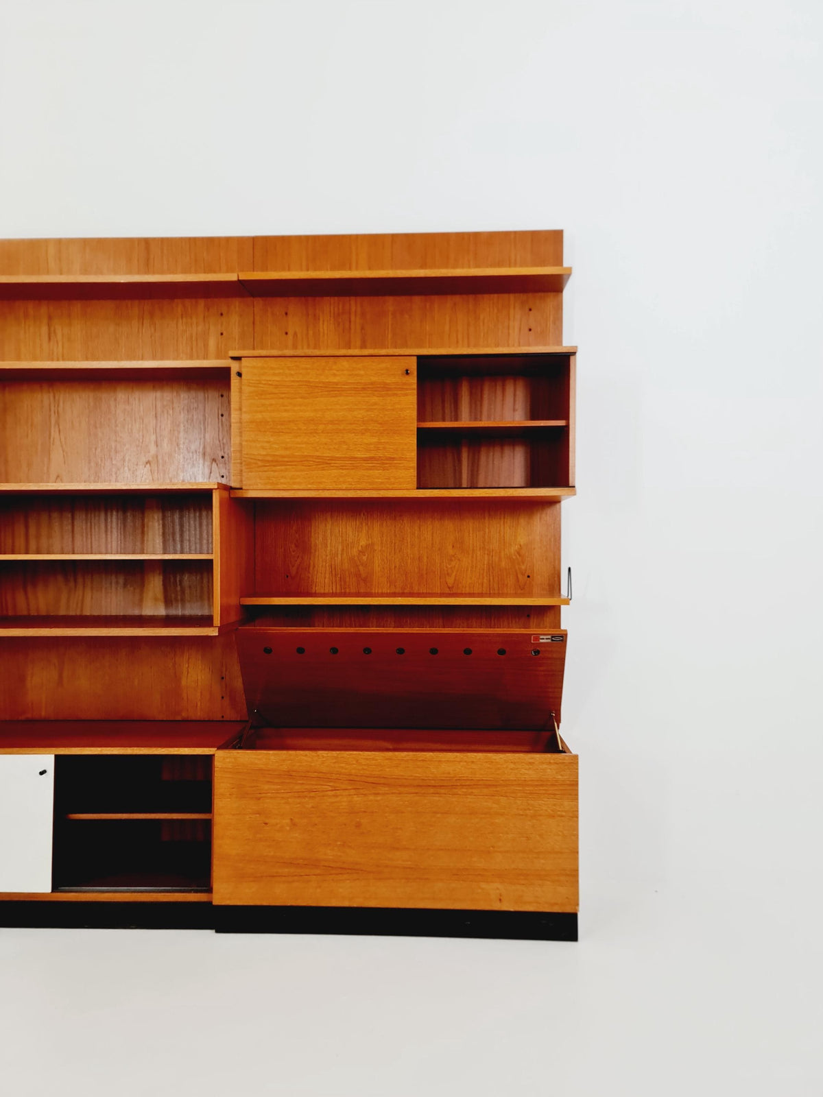 Rare German shelf-system by Günter Renkel for Rego Twen in Teak 1950s