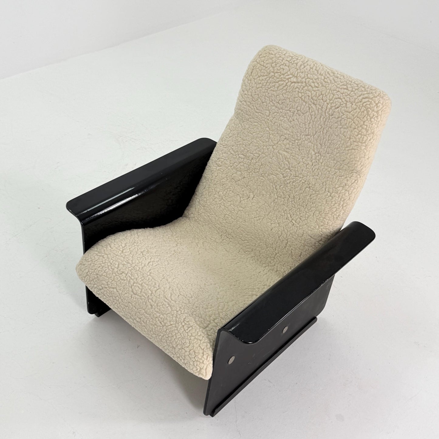 Mid Century Space Age Lounge Chair, Faux Fur Teddy Fabric & Black Wood Base, Germany 1980s,