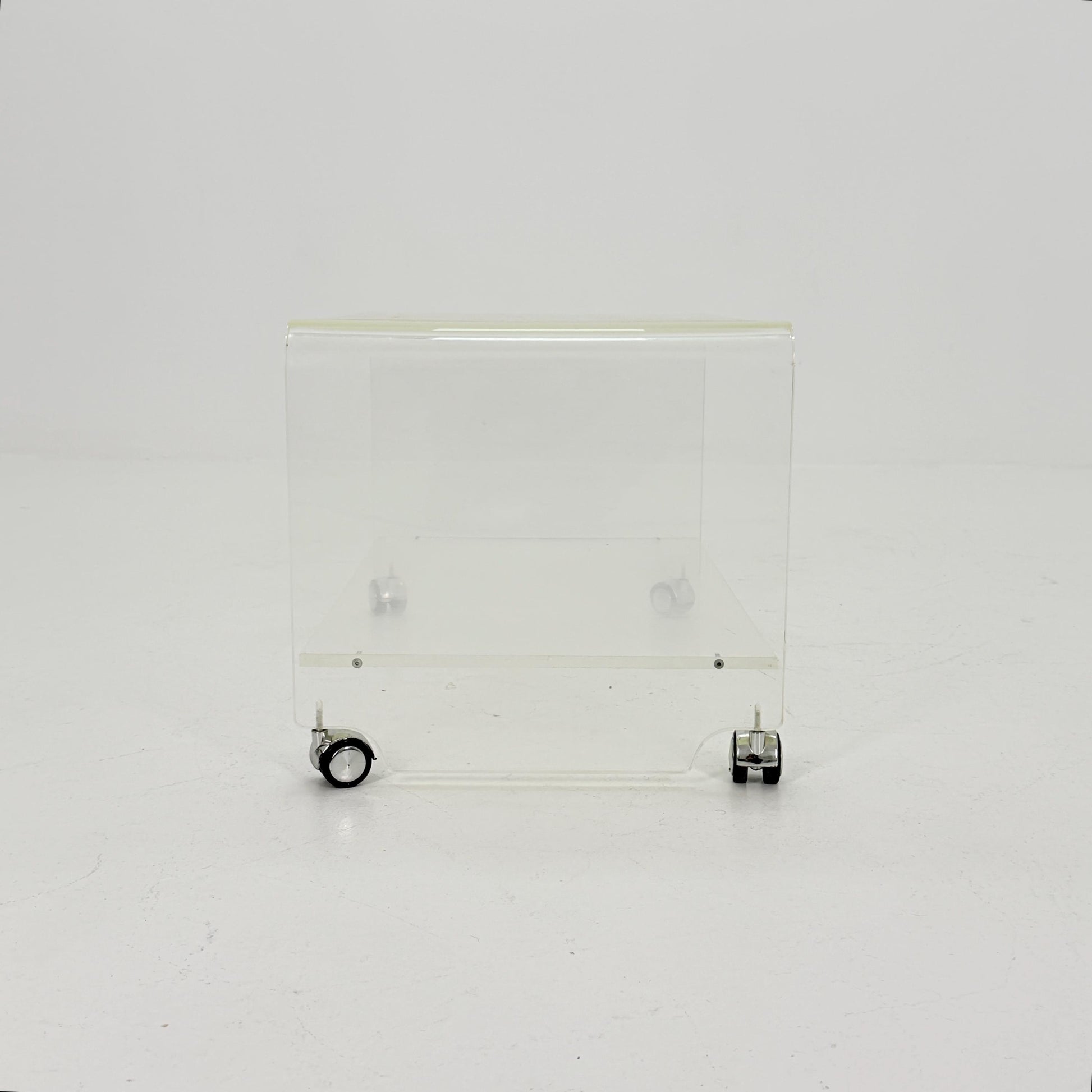 Space age Plexiglass Trolley-side table by Michel Dumas for Roche Bobois 1970s