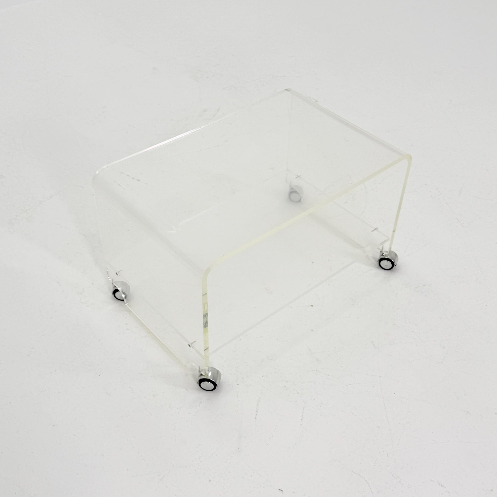Space age Plexiglass Trolley-side table by Michel Dumas for Roche Bobois 1970s