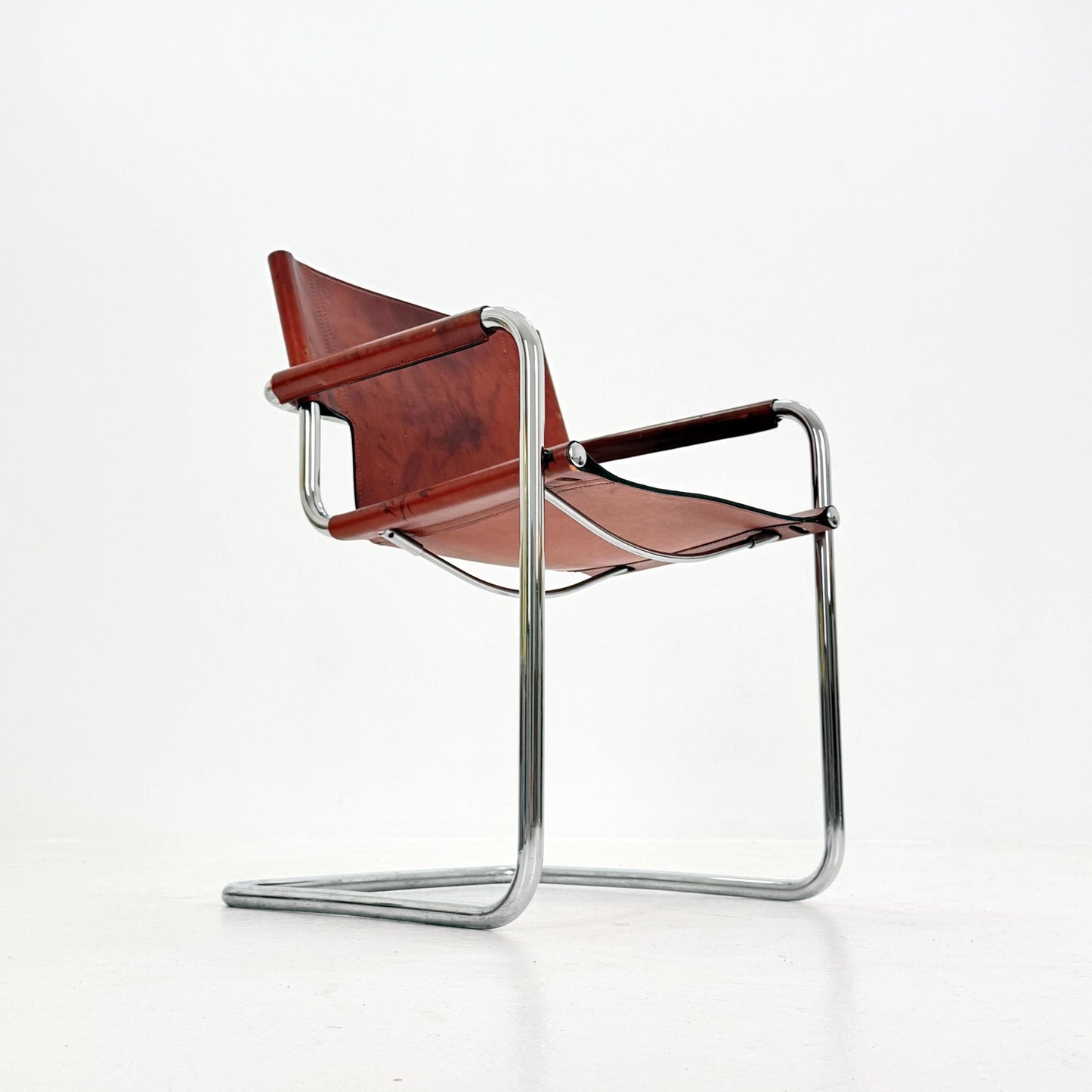 Mid century Bauhaus Matteo Grassi visitor chair MG5 in wine red leather 1970s Italy