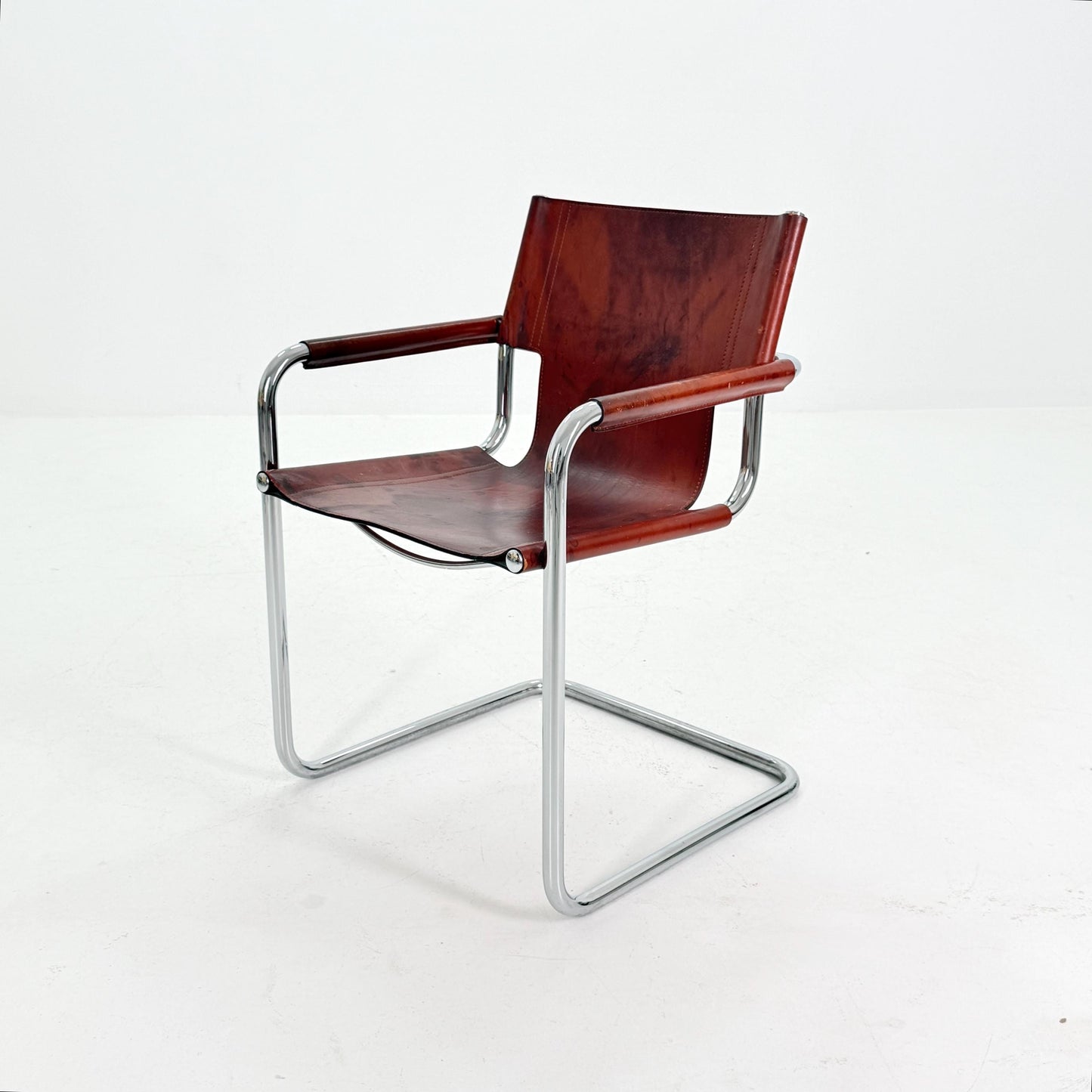 Mid century Bauhaus Matteo Grassi visitor chair MG5 in wine red leather 1970s Italy