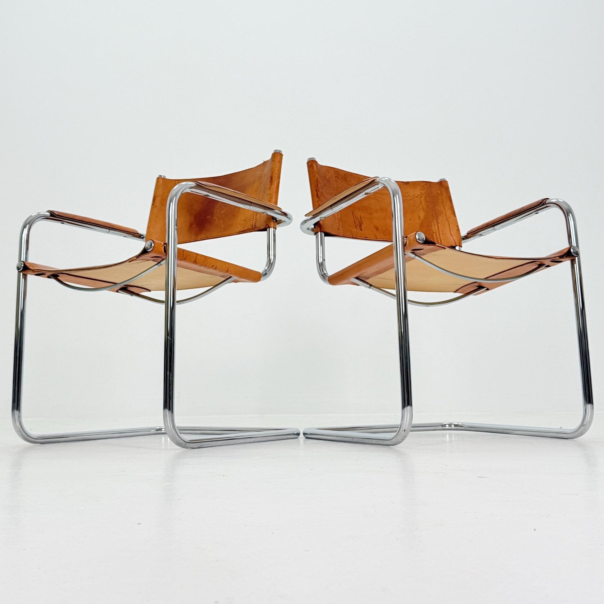 Set of 2 Mid century Bauhaus cognac armchairs by Mart stam & Marcel Brauer for Steel Line 1990s Italy