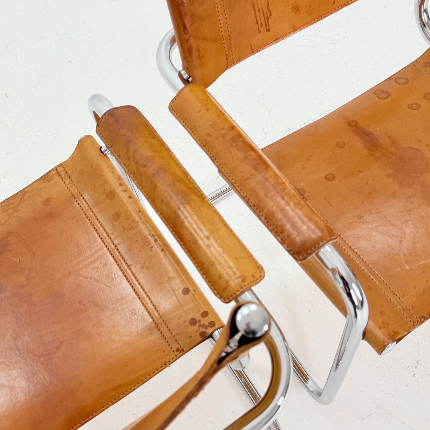Set of 2 Mid century Bauhaus cognac armchairs by Mart stam & Marcel Brauer for Steel Line 1990s Italy