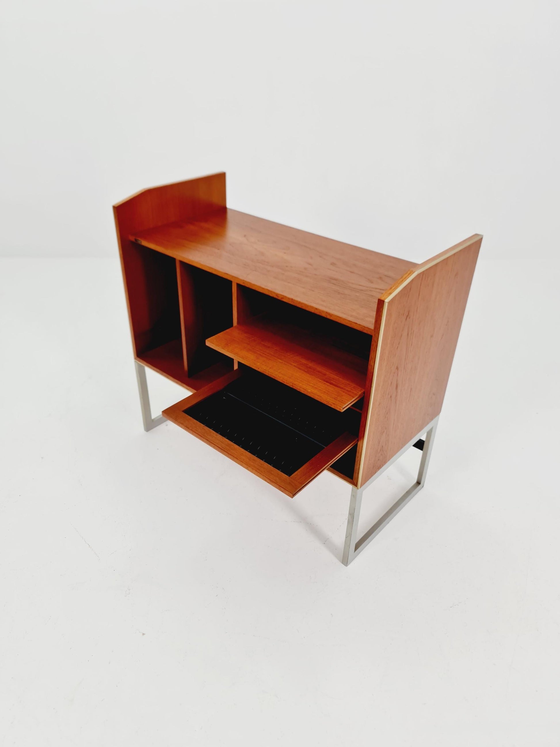 Mid century Danish teak hallway cabinet, Record cabinet By Bang &Olufsen 1960s