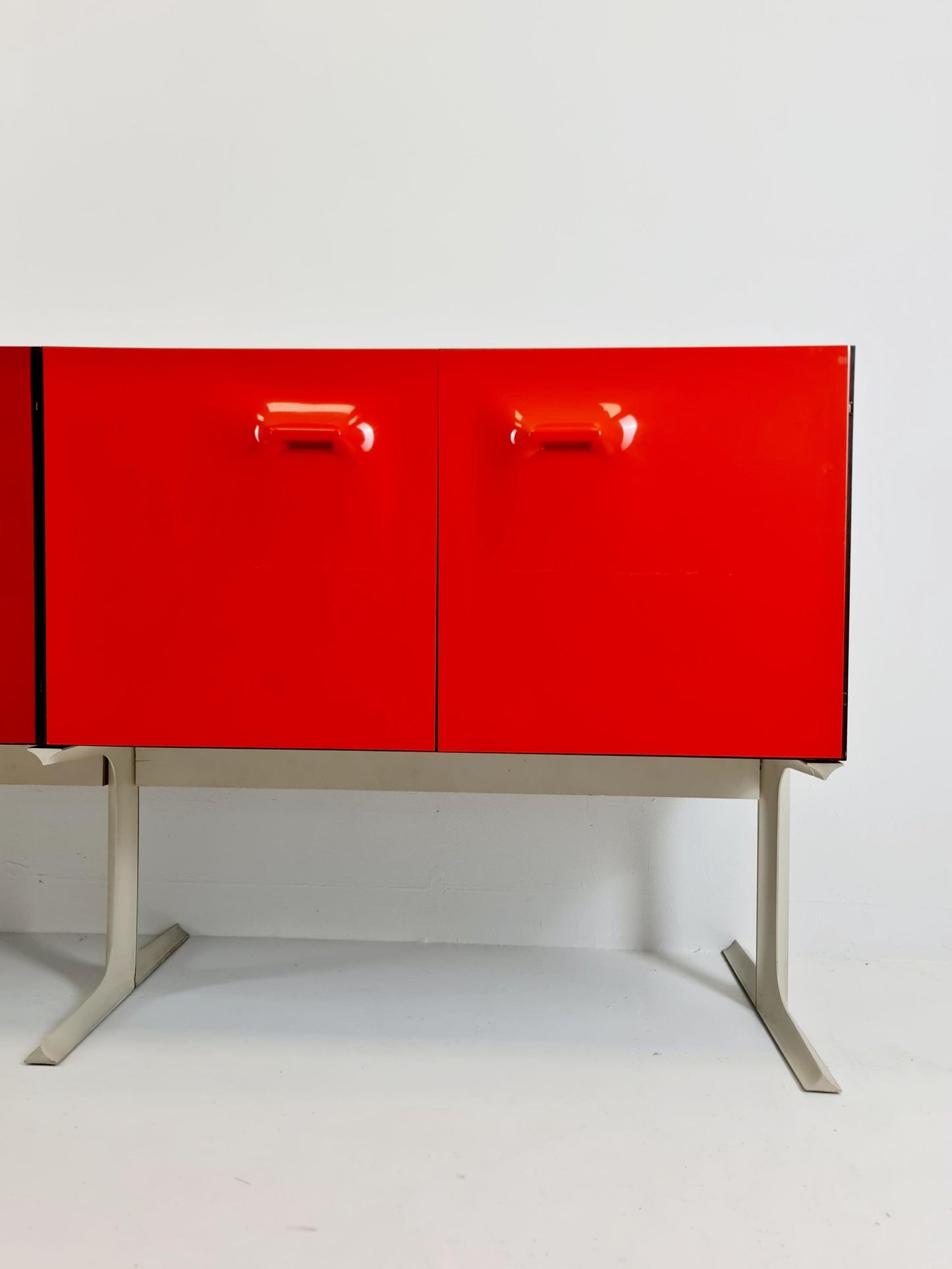 DF2000 Sideboard by Raymond Loewy – Iconic French Design – Red Plastic Doors – 1970s