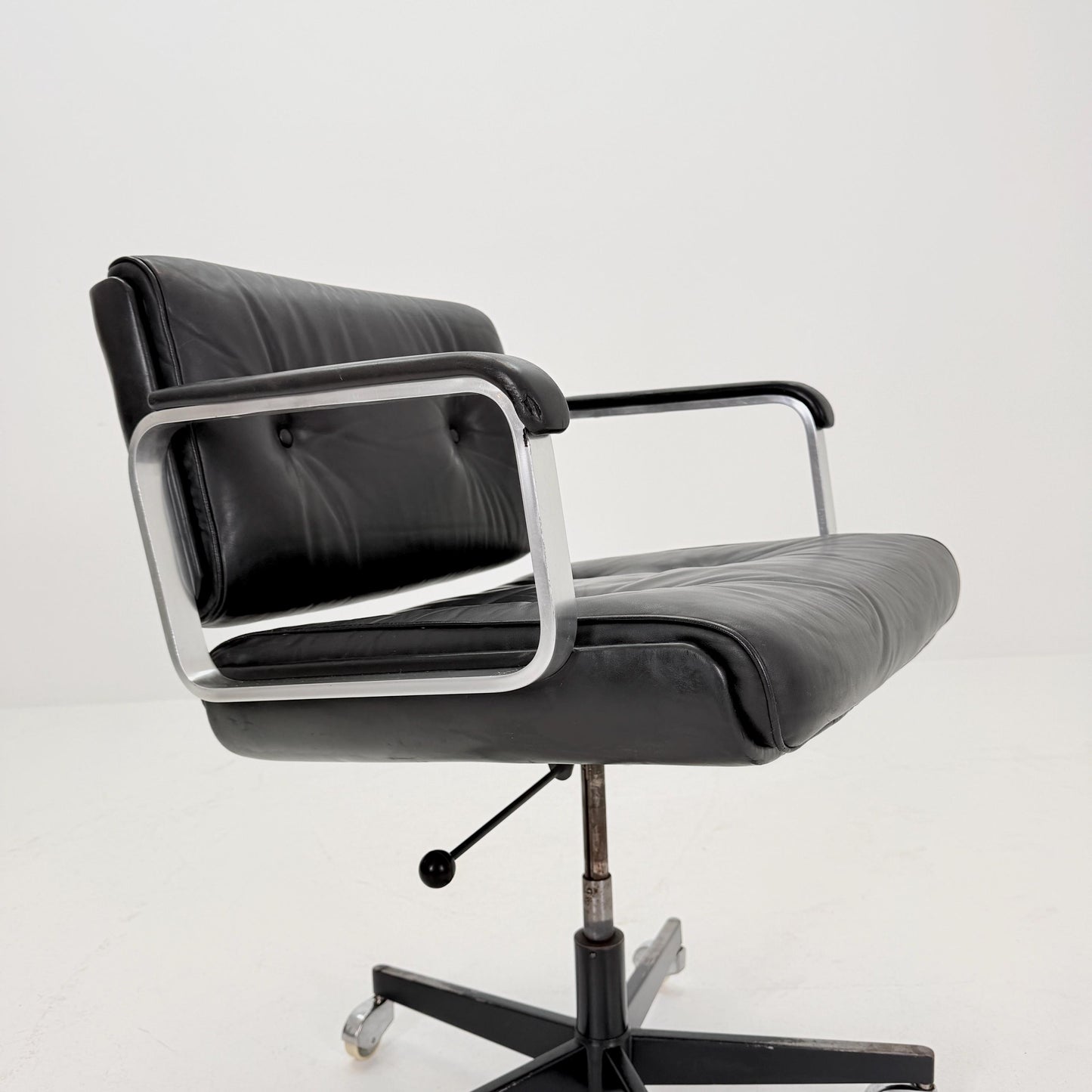 Mid-Century design style Executive Desk Chair – Swivel Office – Black Faux Leather & Chrome – Italy 1970s