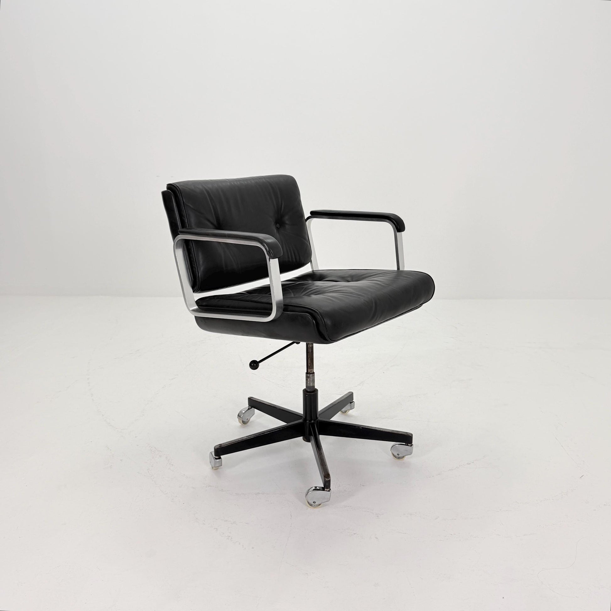 Mid-Century design style Executive Desk Chair – Swivel Office – Black Faux Leather & Chrome – Italy 1970s