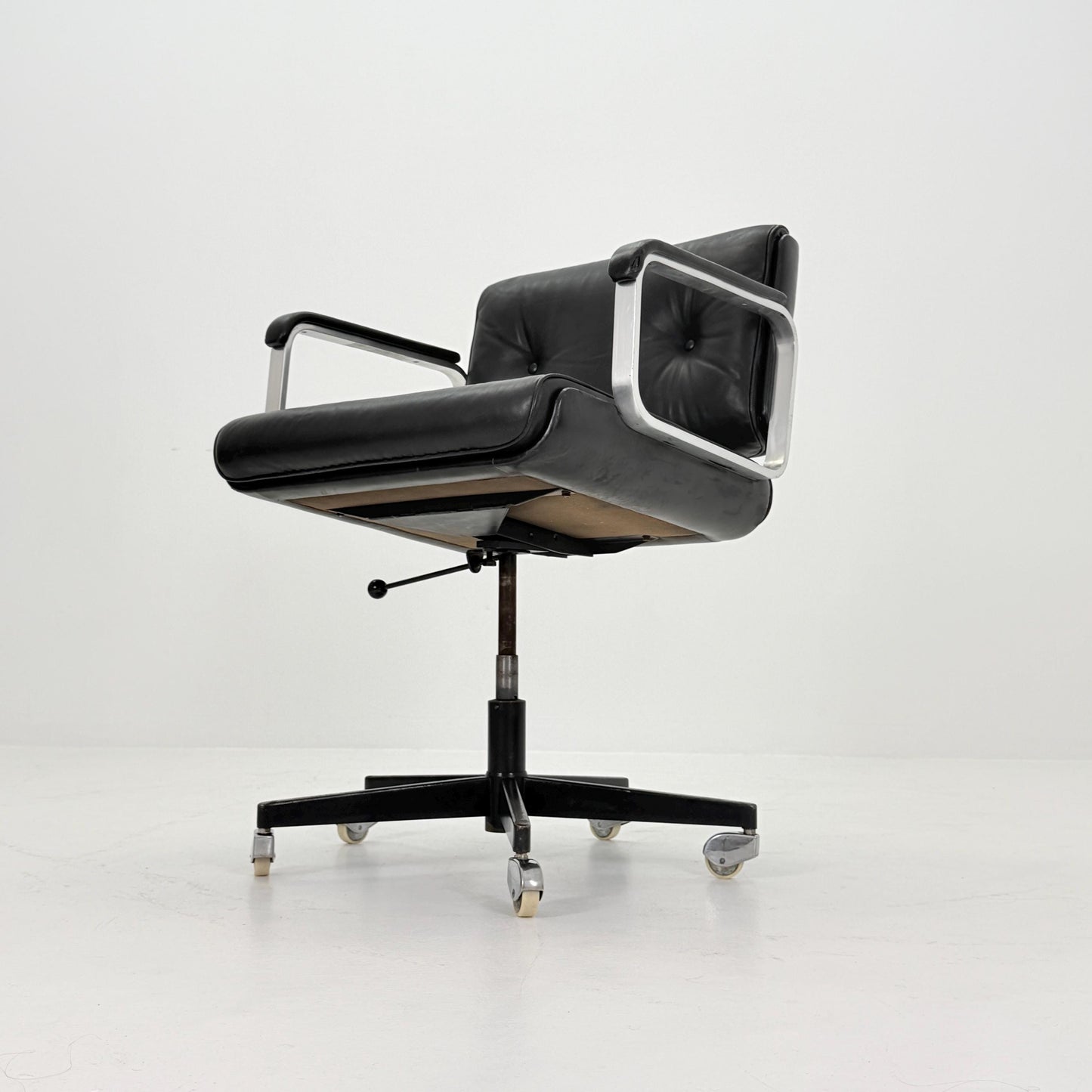 Mid-Century design style Executive Desk Chair – Swivel Office – Black Faux Leather & Chrome – Italy 1970s