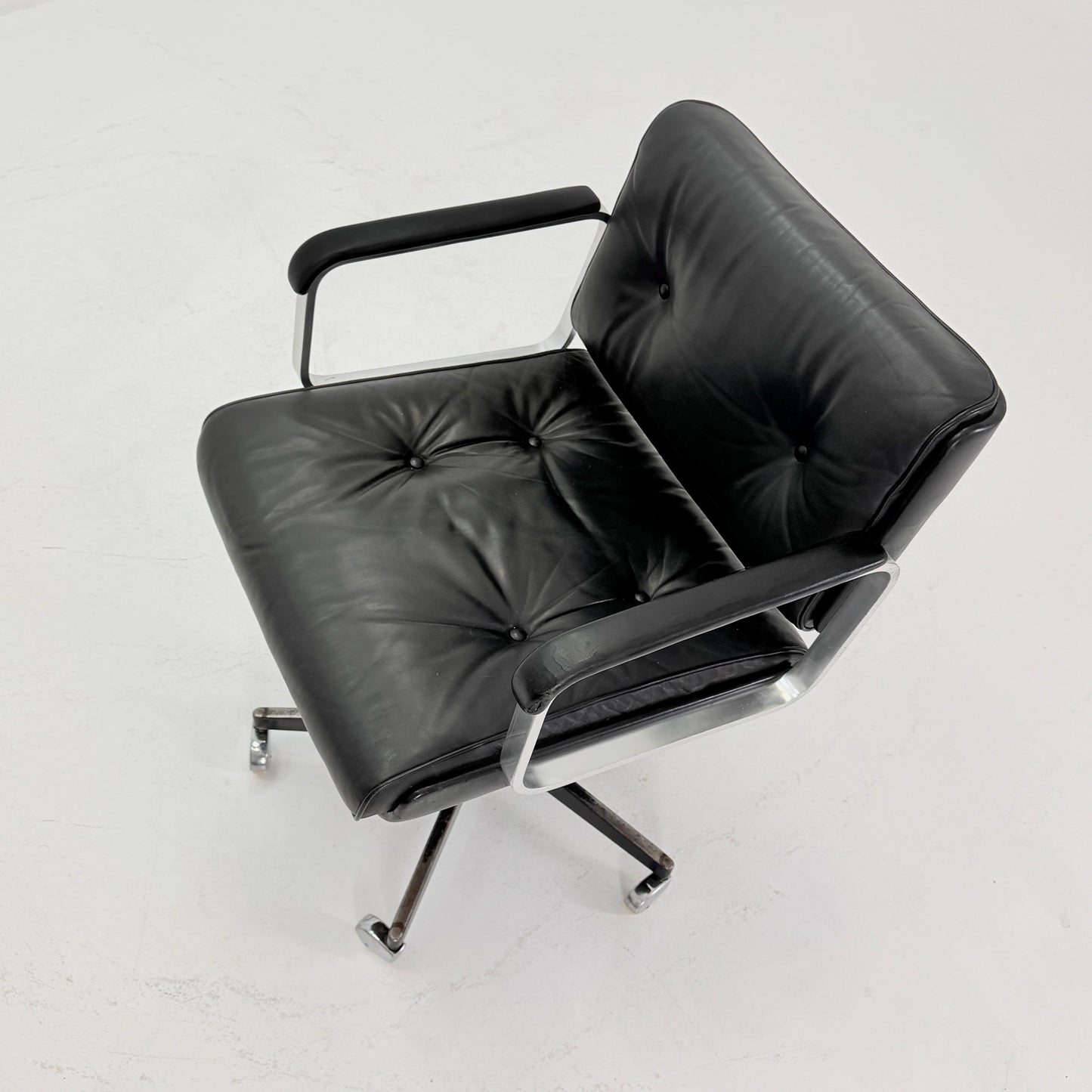 Mid-Century design style Executive Desk Chair – Swivel Office – Black Faux Leather & Chrome – Italy 1970s