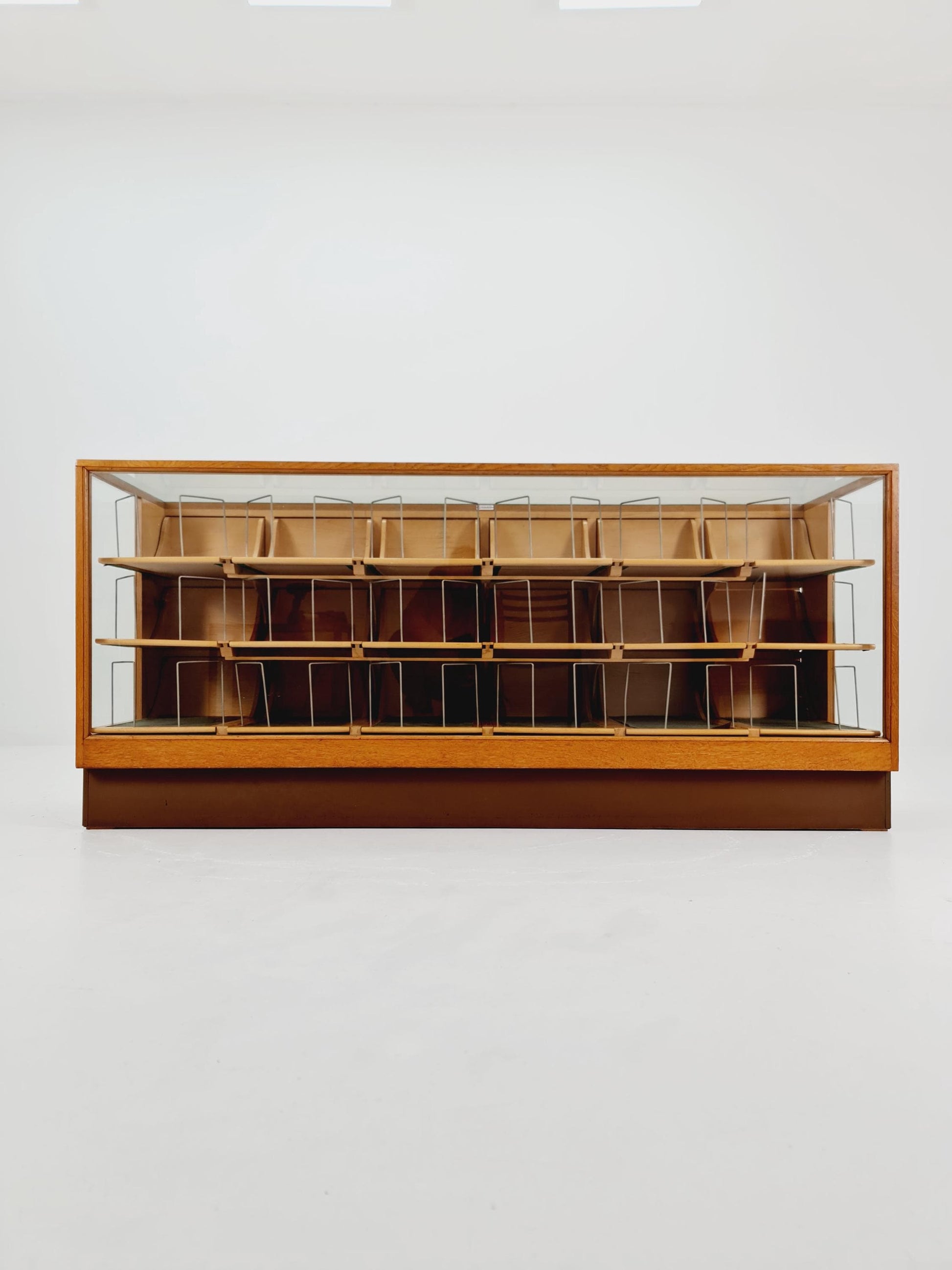 Rare Exquisite Mid-Century Shop Display by Peter Ruppel 1940s