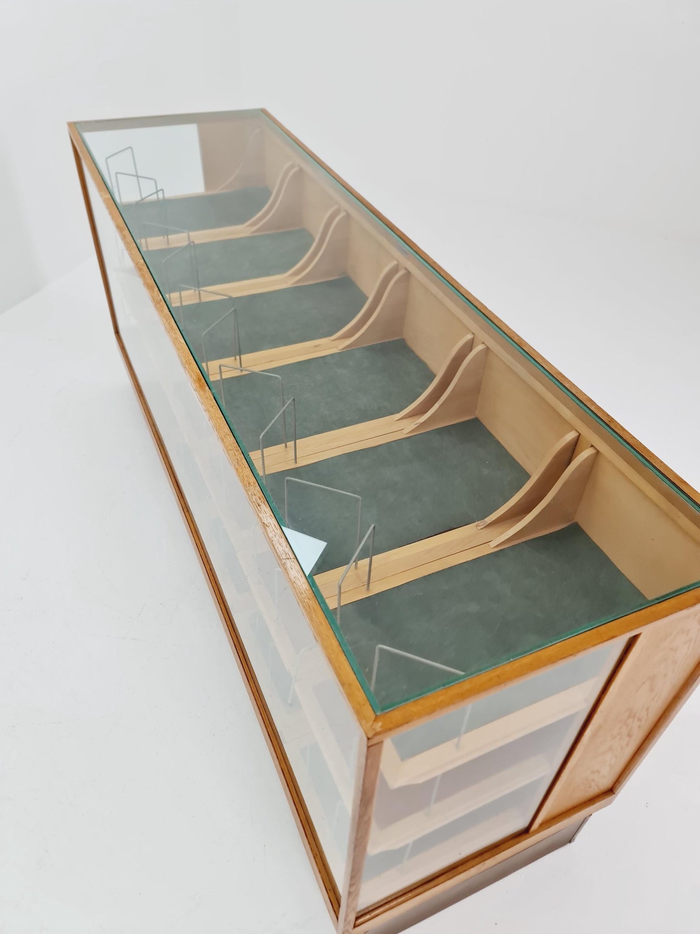 Rare Exquisite Mid-Century Shop Display by Peter Ruppel 1940s