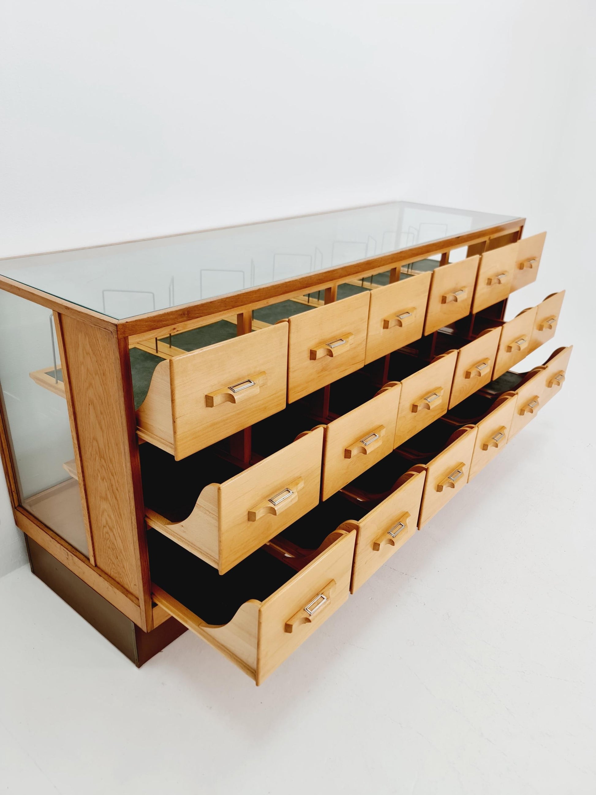 Rare Exquisite Mid-Century Shop Display by Peter Ruppel 1940s