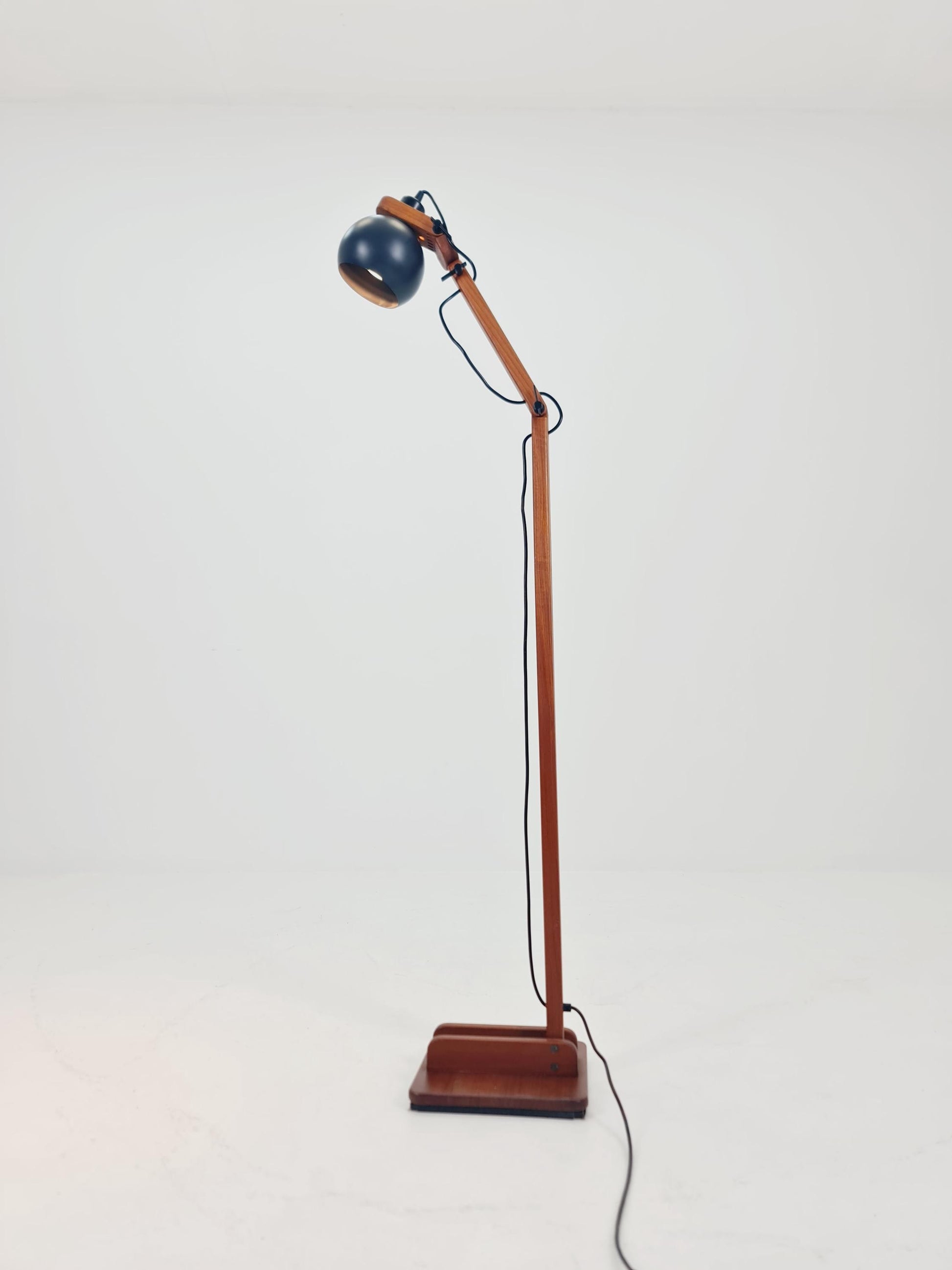 Mid Century Solid Teak Articulated Floor Lamp by Domus Denmark 1970s