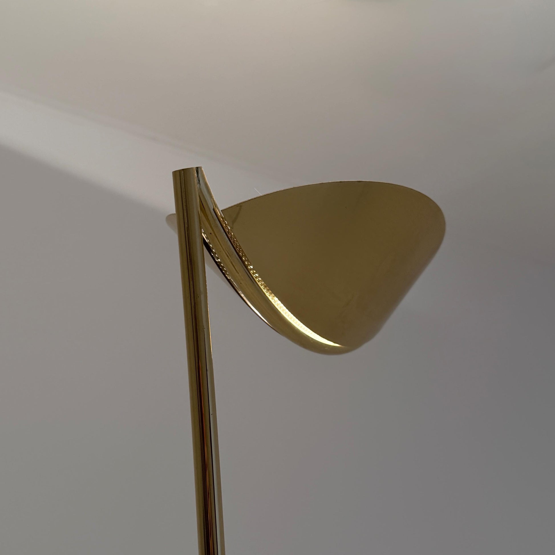 Mid Century Modern Floor Lamp by Leola, Italy 1980s