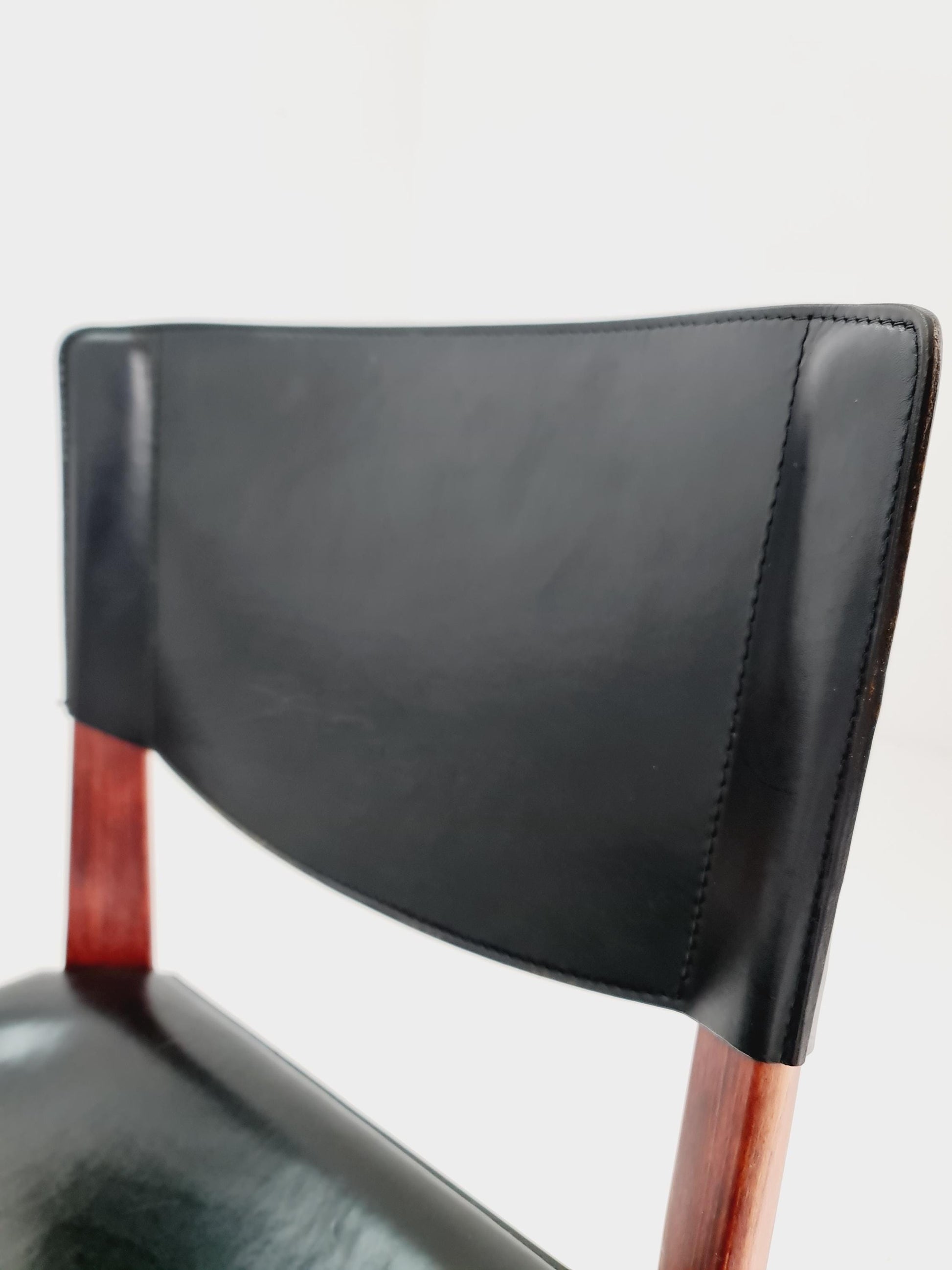 Midcentury Italien Dining Leather chairs by Matteo Grassi , set of 6