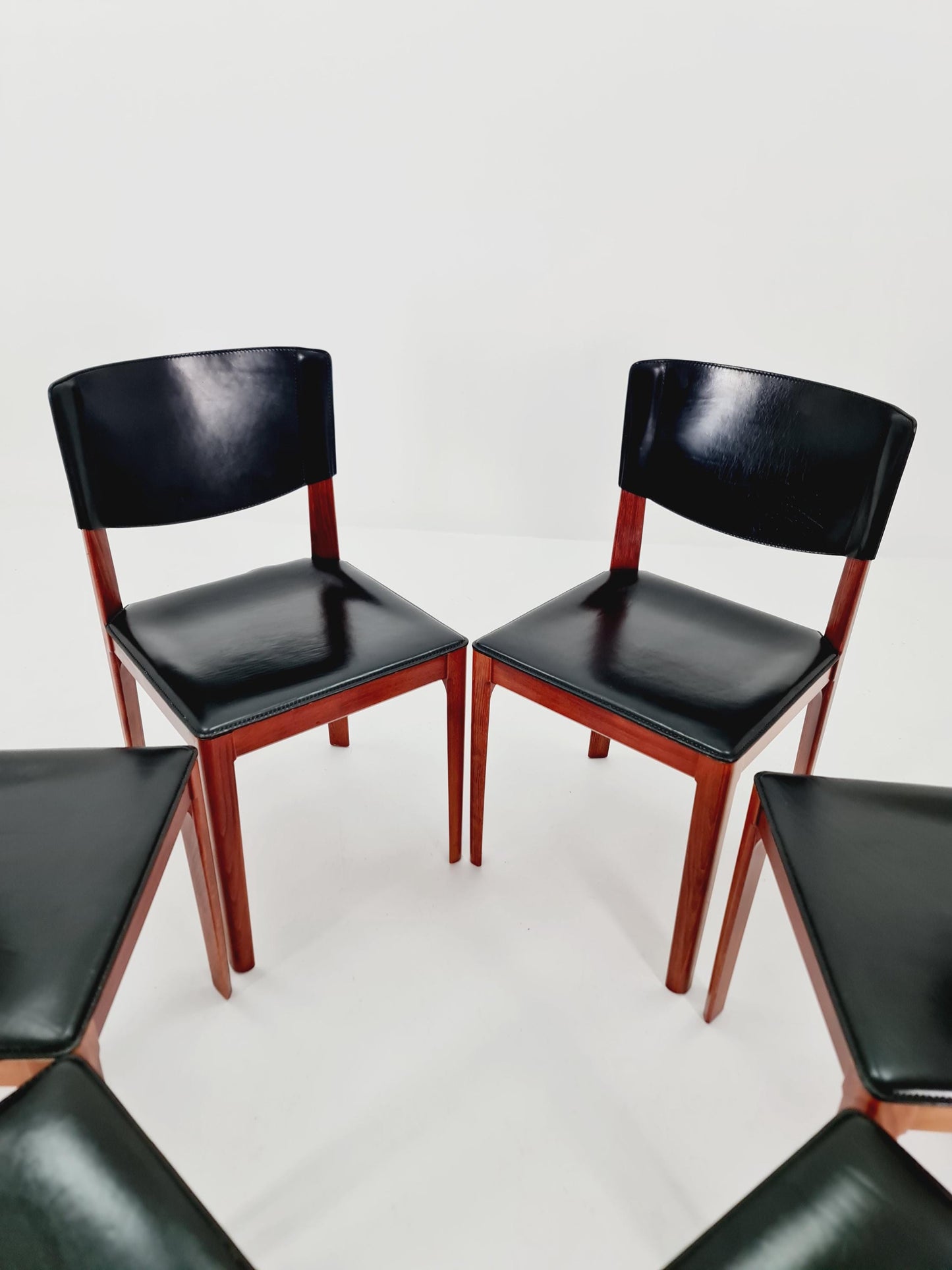 Midcentury Italien Dining Leather chairs by Matteo Grassi , set of 6