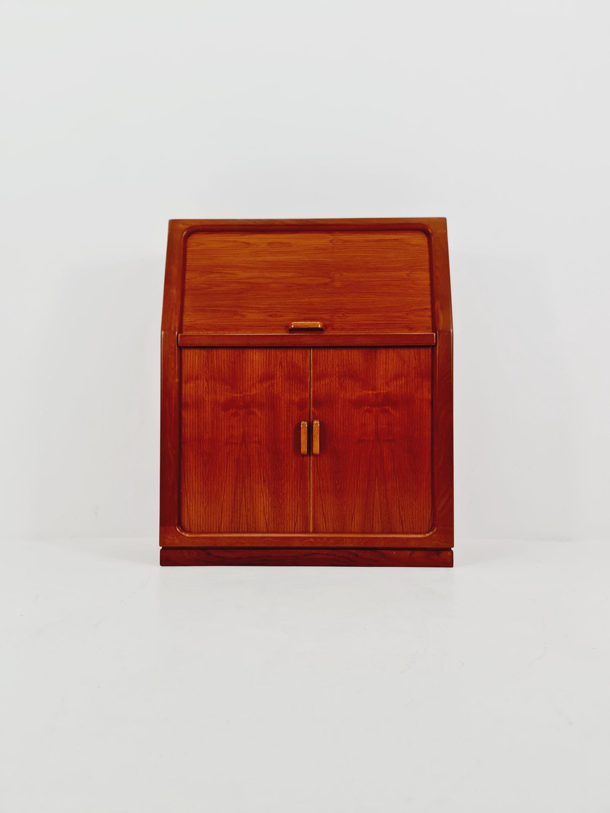 Midcentury Danish Teak vintage Secretary by E.Glasdam Jemsem for Vantinge Möbel industri 1970s