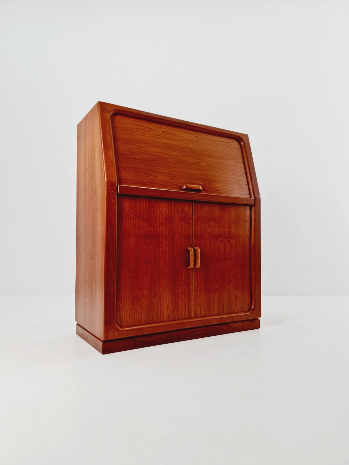 Midcentury Danish Teak vintage Secretary by E.Glasdam Jemsem for Vantinge Möbel industri 1970s