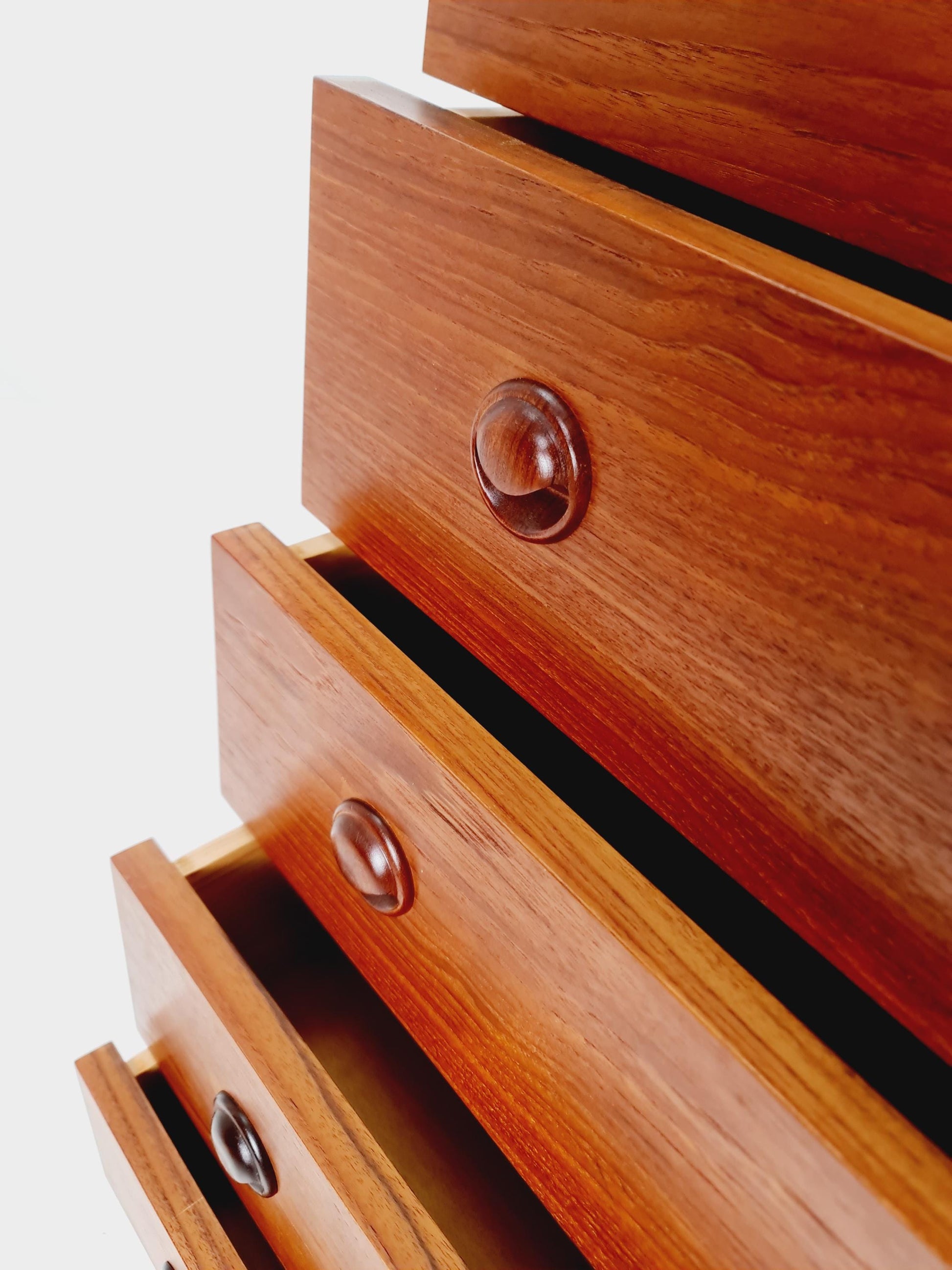 Midcentury danish design chest of drawers By Kai kristiansen , 1960s