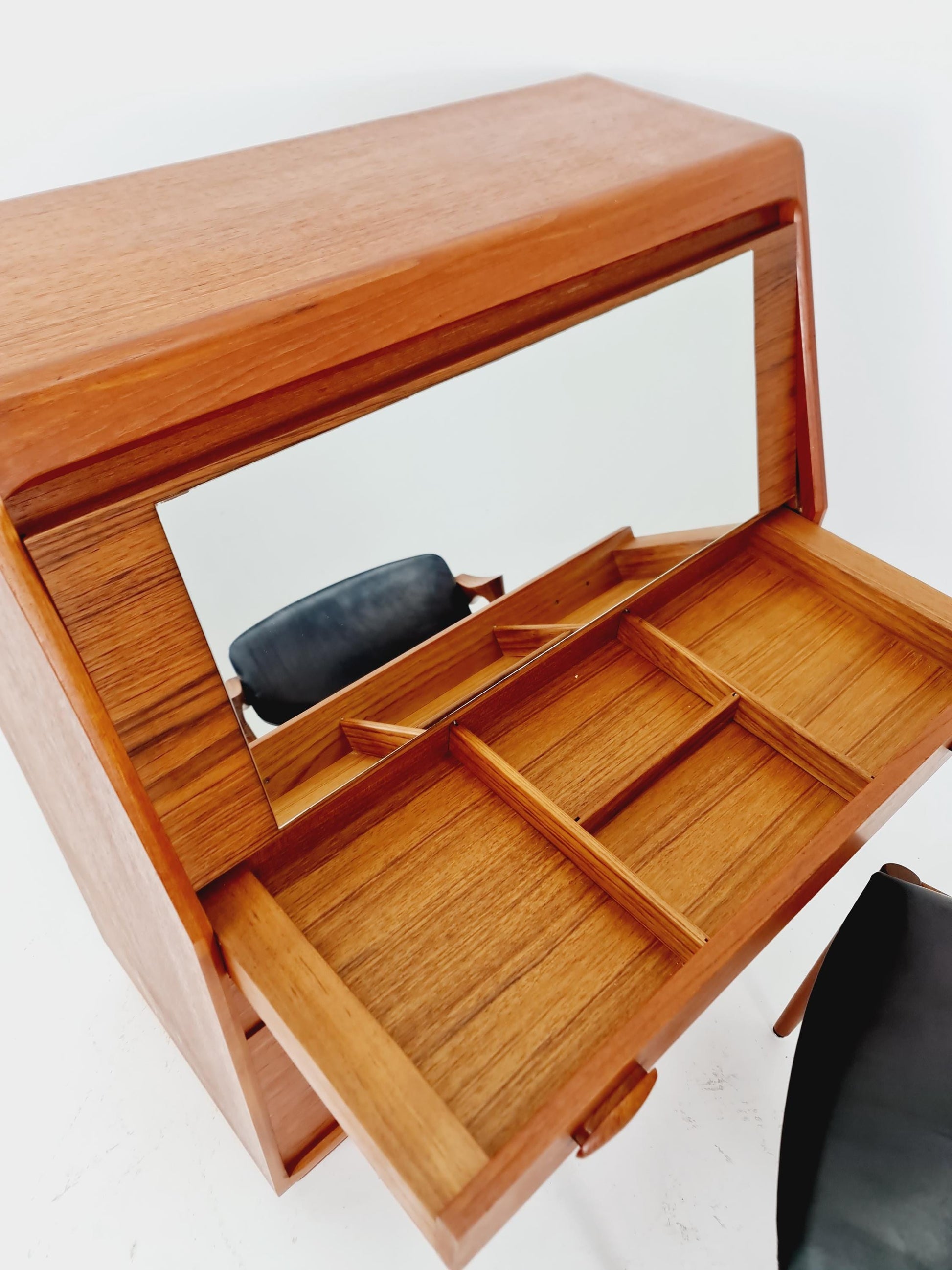 Midcentury Danish vintage Secretary /Make up by Dyrlund, 1960s
