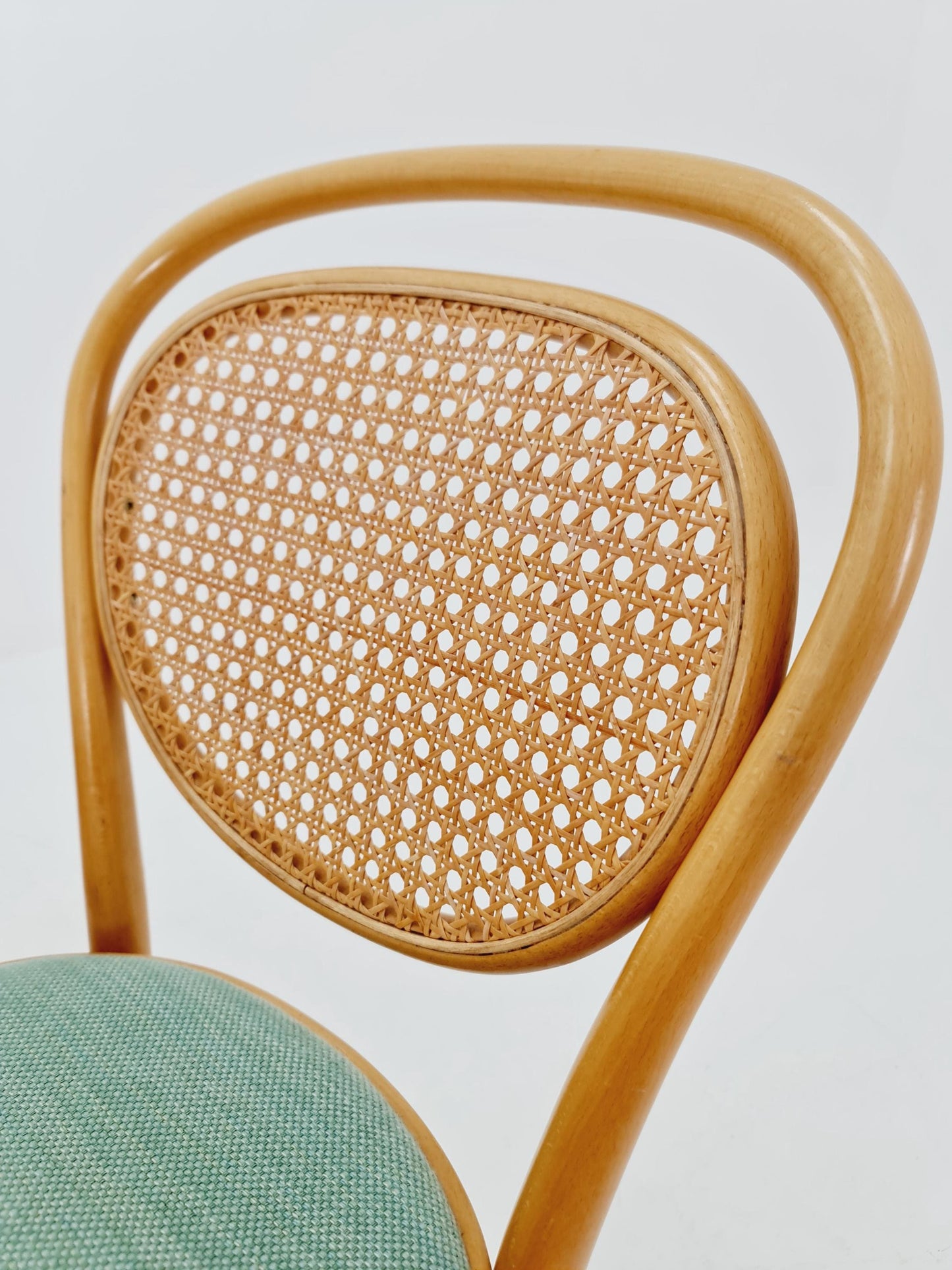 1 of 19 Original Thonet 215 R Bentwood Dining Chairs with Cane Backs &Rattan – Vintage Bistro / Cafe Chairs