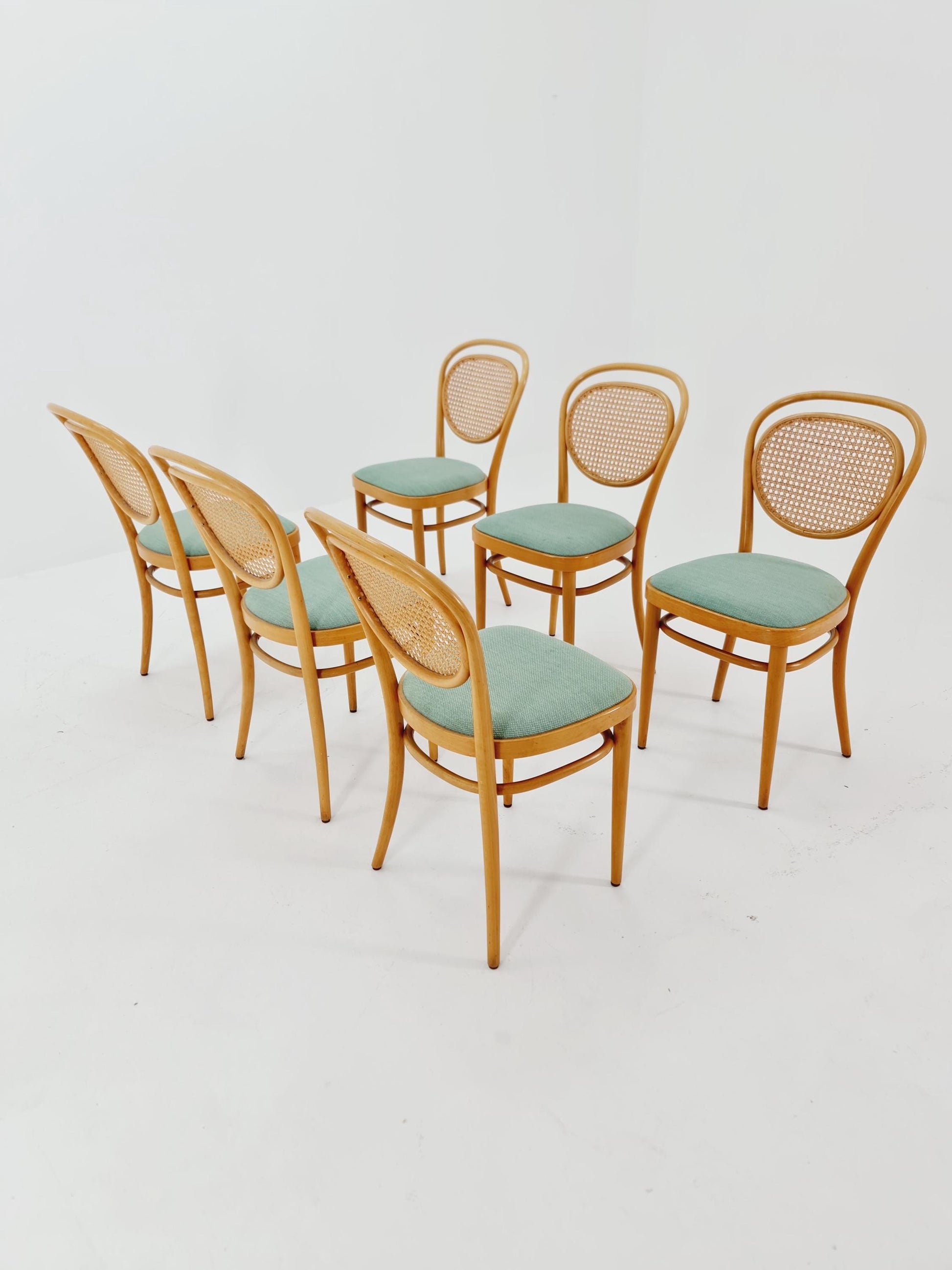 Set of 6 Original Thonet 215 R Bentwood Dining Chairs with Cane Backs &Rattan – Vintage Bistro / Cafe Chairs